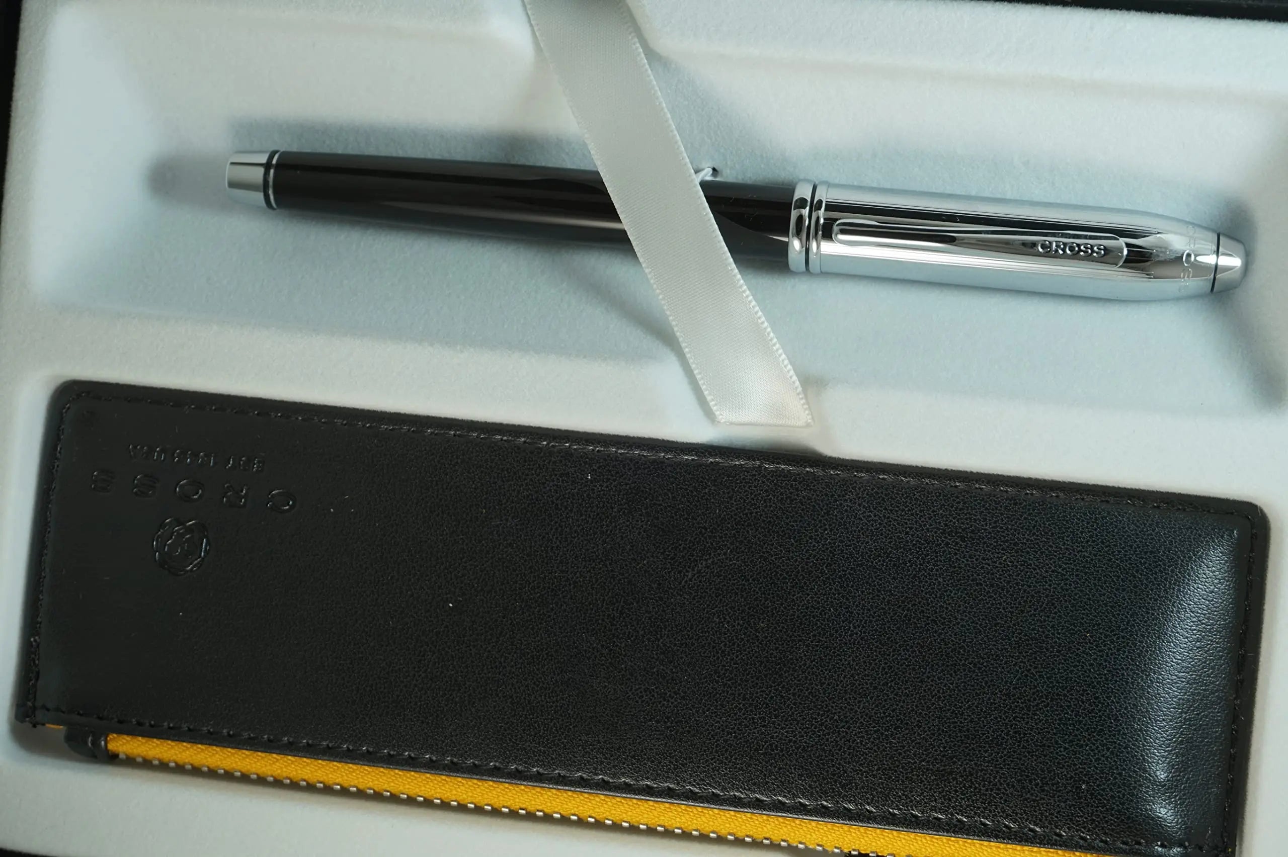 A.T. Cross Cross Townsend Black Lacquer Tuxedo Selectip Gel ink Rollerball Pen and Matching pen pouch Cross