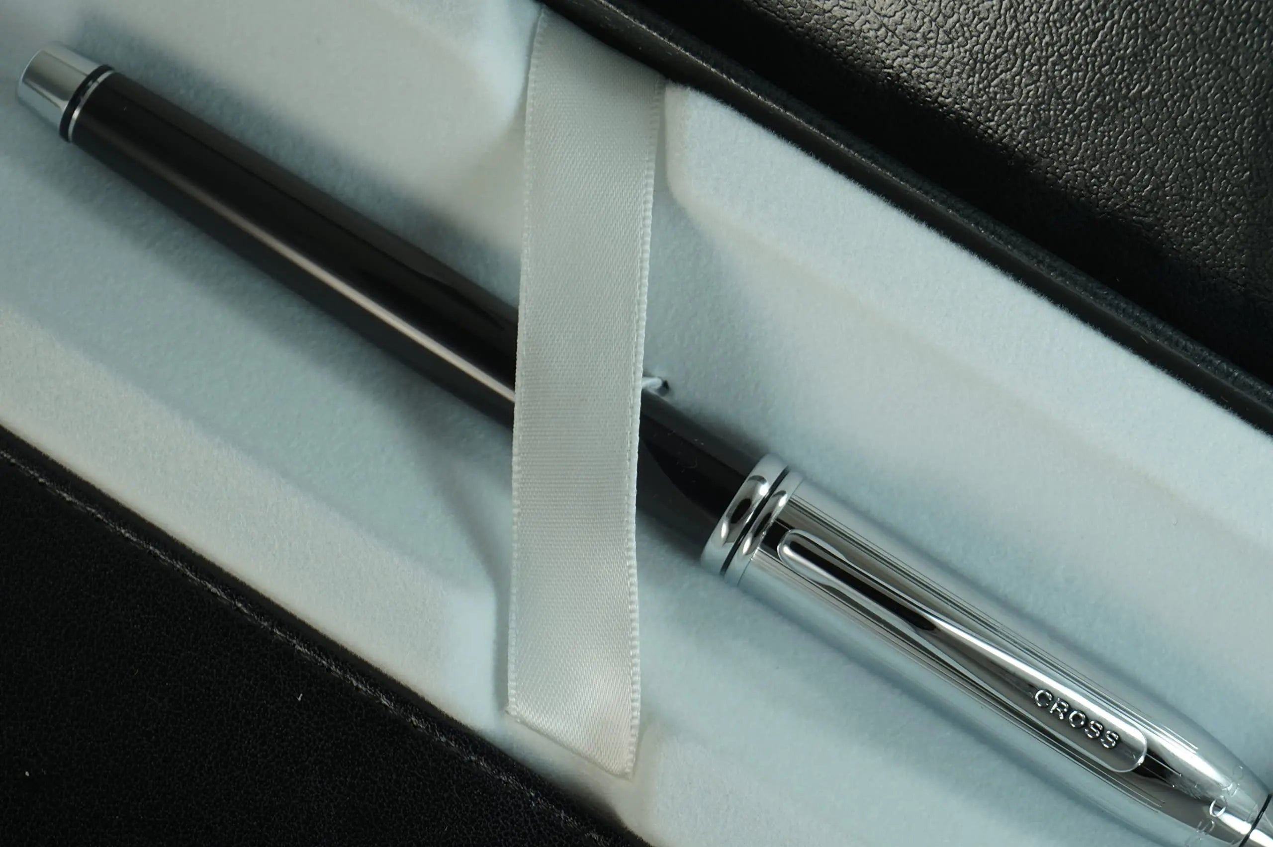 A.T. Cross Cross Townsend Black Lacquer Tuxedo Selectip Gel ink Rollerball Pen and Matching pen pouch Cross