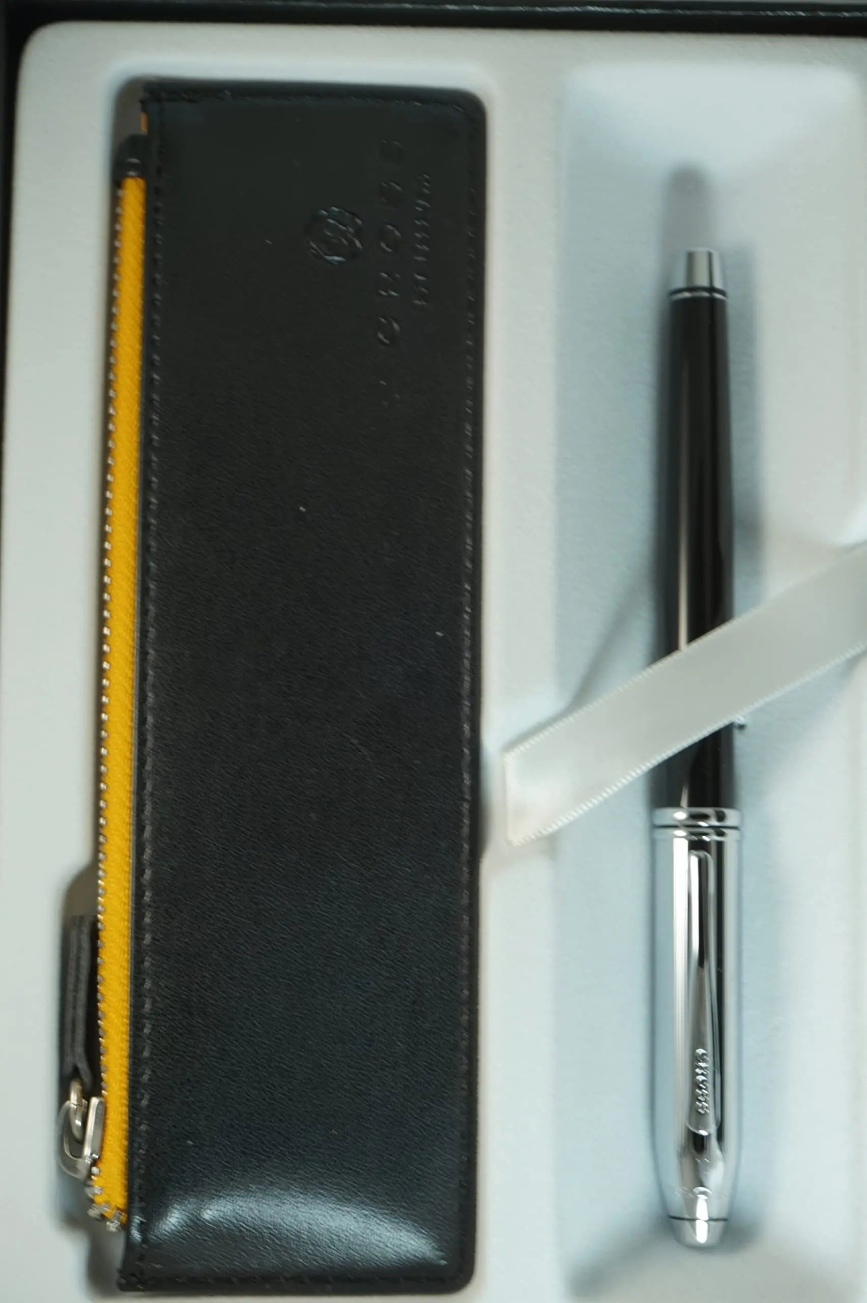 A.T. Cross Cross Townsend Black Lacquer Tuxedo Selectip Gel ink Rollerball Pen and Matching pen pouch Cross