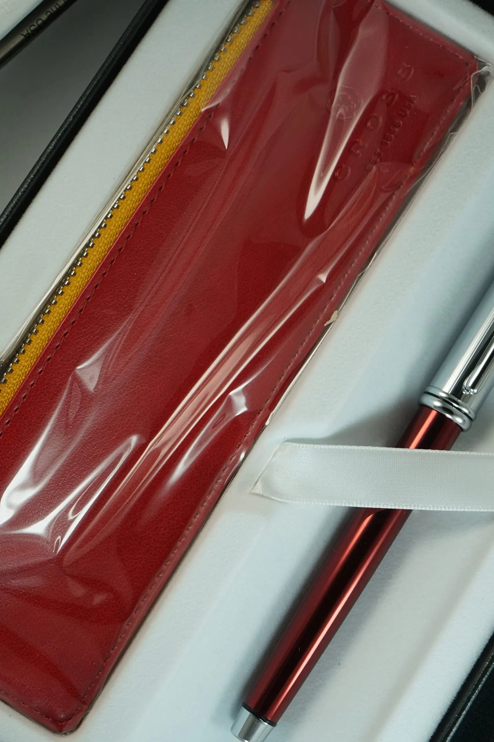 A.T. Cross Townsend Red Lacquer Tuxedo Selectip Gel ink Rollerball Pen and Matching Red Pen Pouch Set Cross