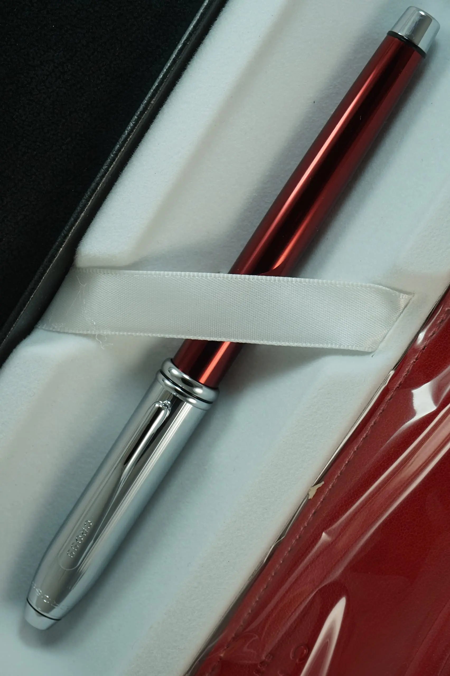 A.T. Cross Townsend Red Lacquer Tuxedo Selectip Gel ink Rollerball Pen and Matching Red Pen Pouch Set Cross