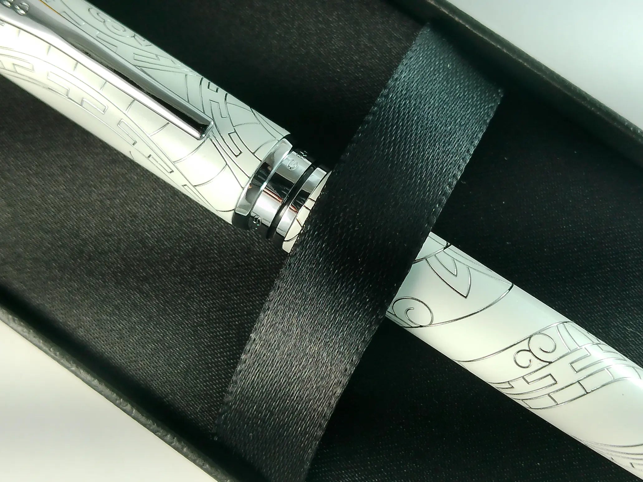 Coventry Zodiac Year of the Snake Pearl White Rollerball Pen Cross