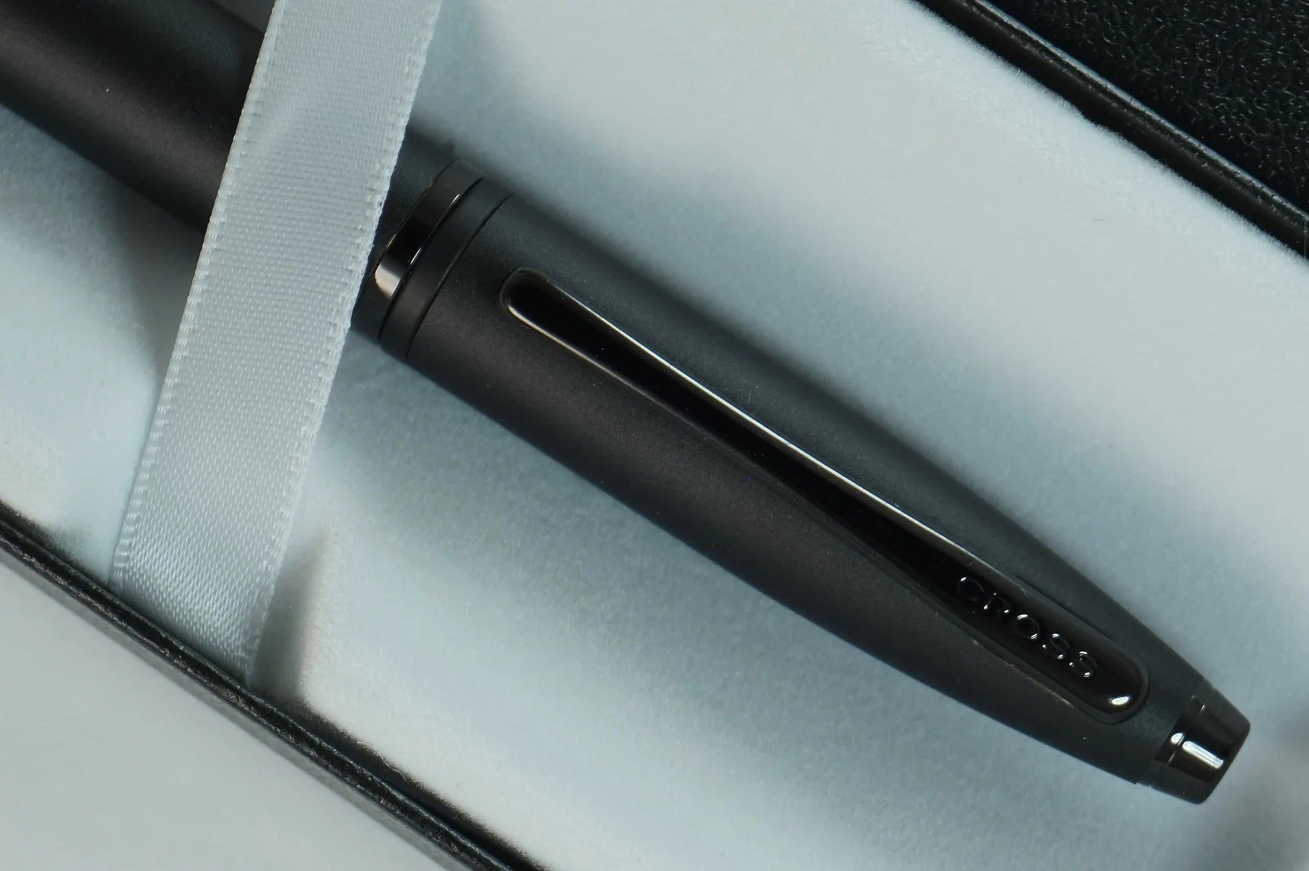 Cross Calais Carbon Matte Jet Black Signature Mid band and PVD Appointments Ballpoint Pen - crosspenmall.com