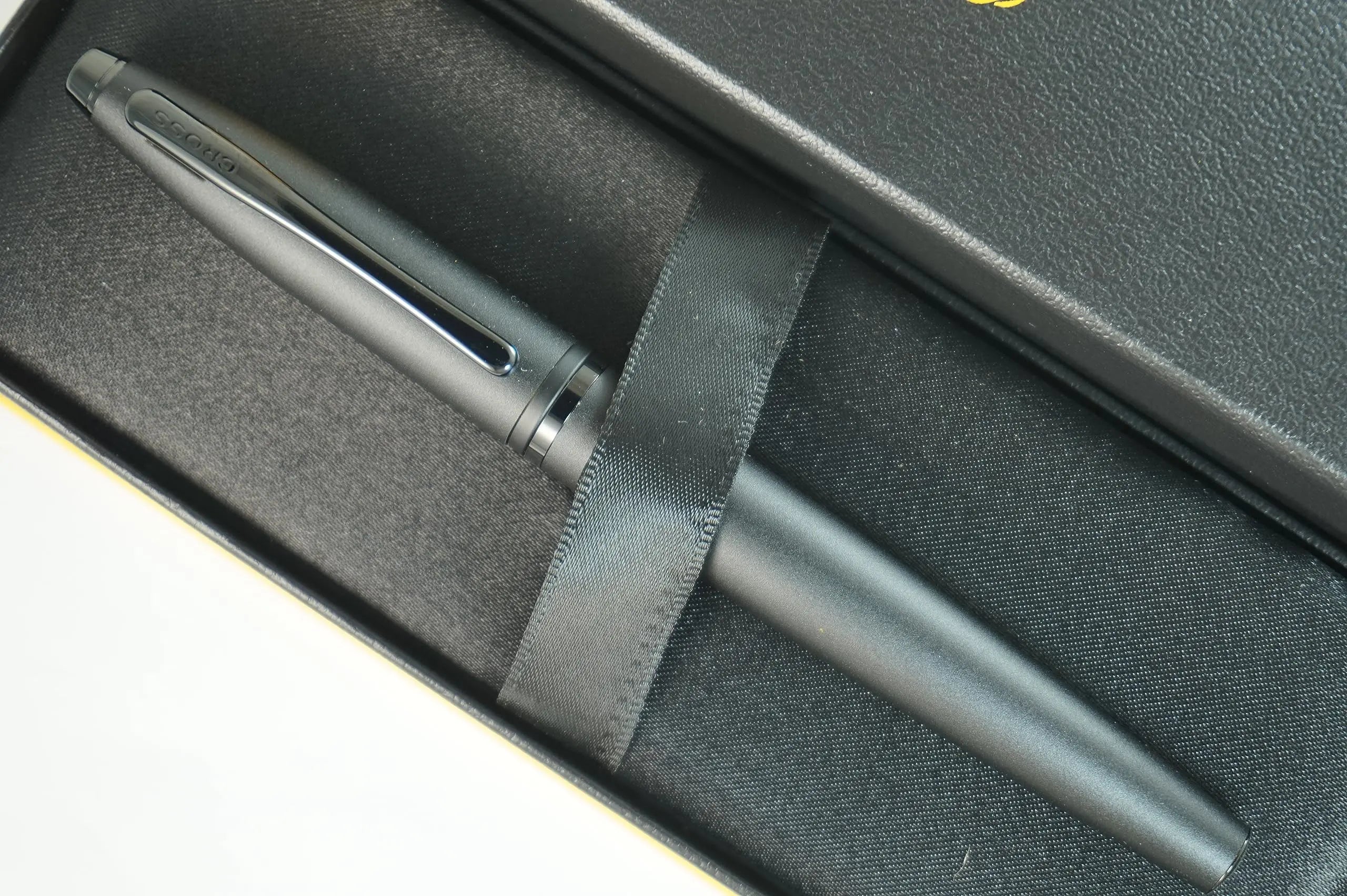 Cross Calais Limited Collection Matte Black Barrel and PVD Appointments signature mid Band, Medium nib Fountain Pen - crosspenmall.com