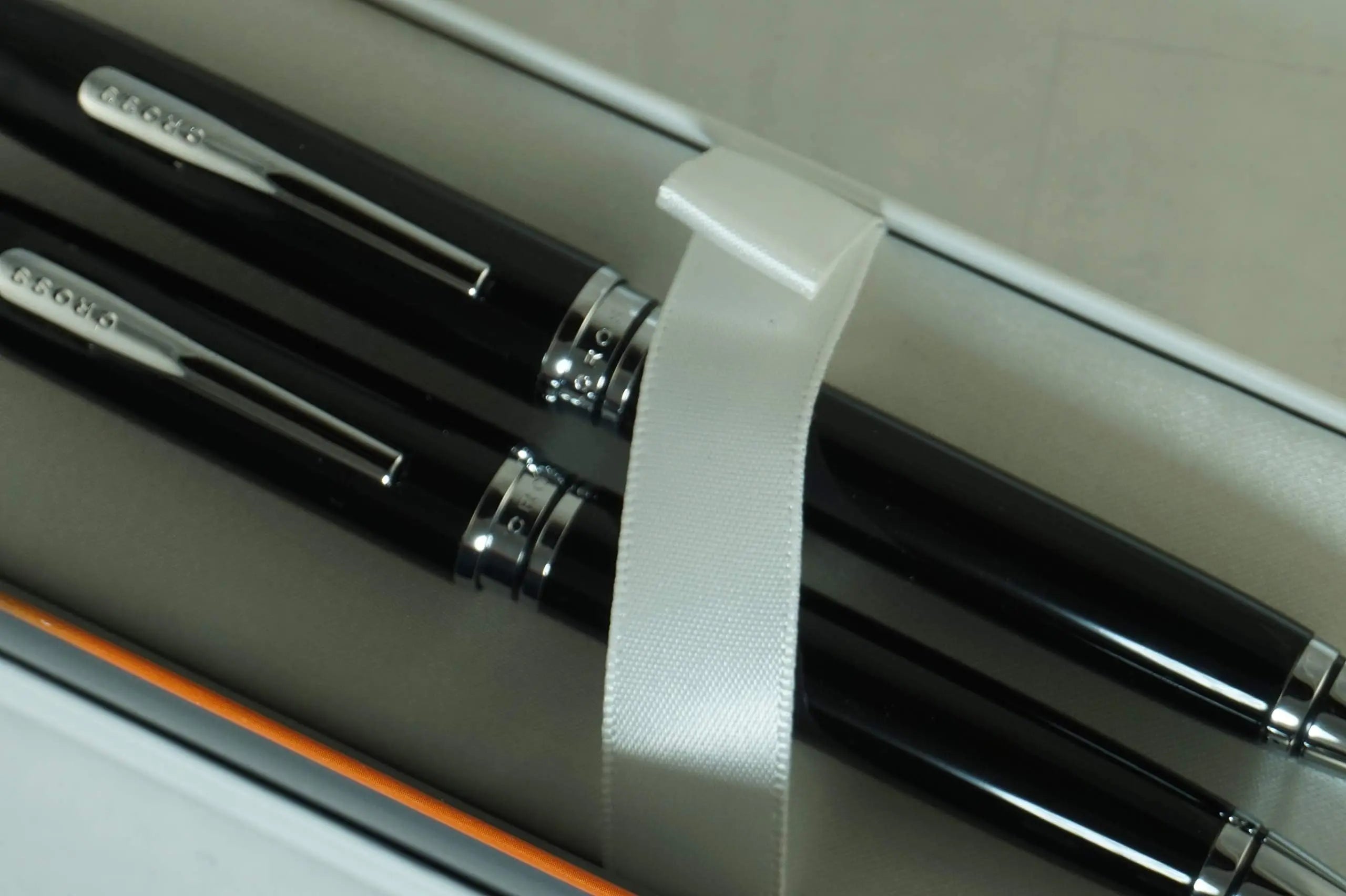 Cross Classic Coventry Black Lacquer & Extremely Polished Appointments with Distinctive Cross Special Signature Mid Rings,Coventry Pen & 0.7MM Pencil Set. - crosspenmall.com