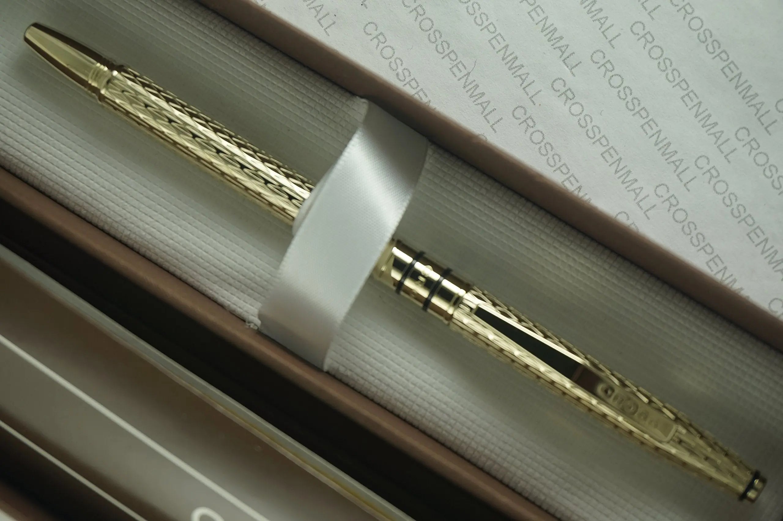 Cross Classic Silhouette Spire with Diamond Etchings, Sleek, Faceted Clips , Golden Shimmer Appointments , Titanium Alloy with Solid 18k Gold Medium Nib Fountain Pen. Cross