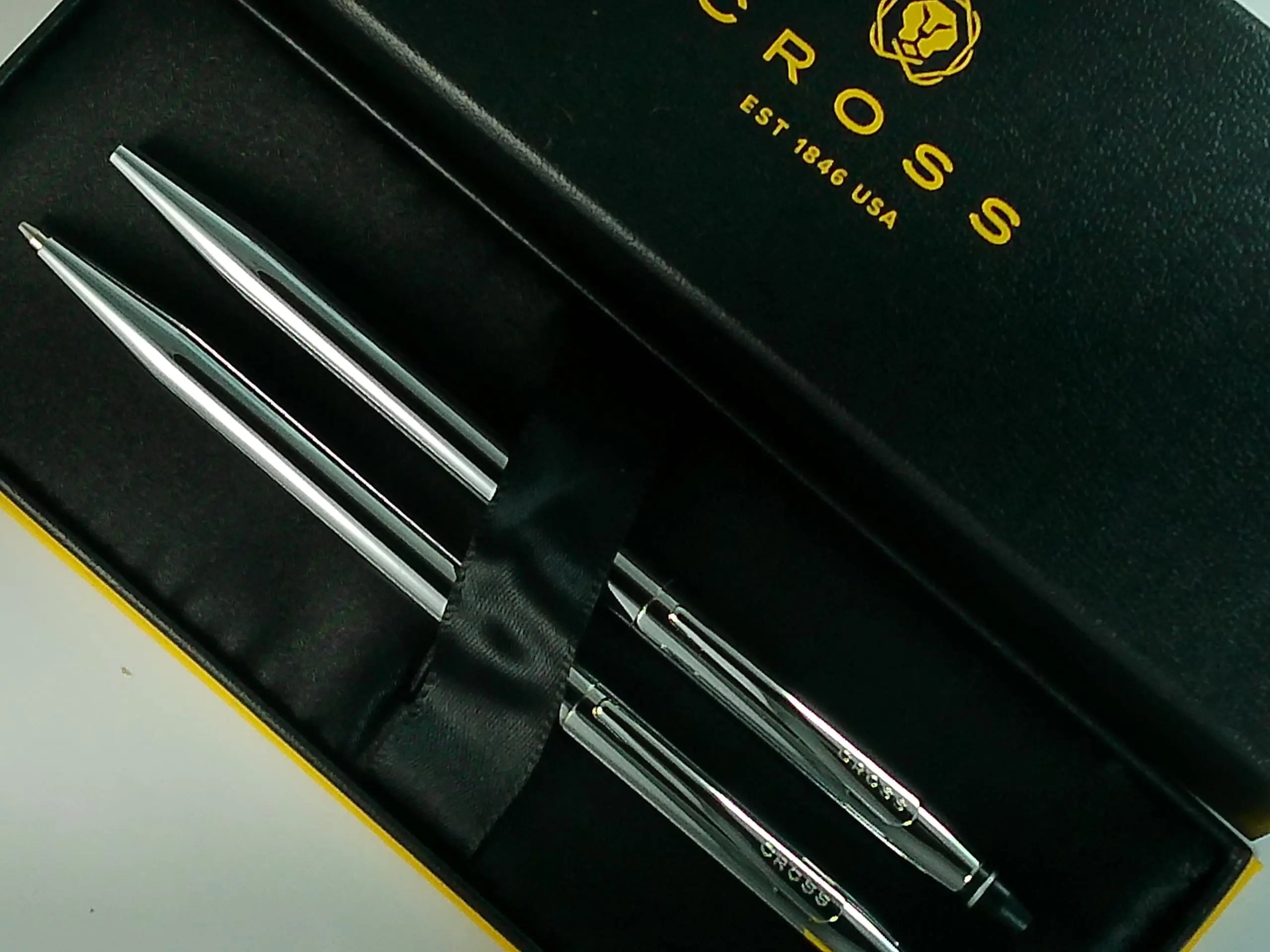 Cross Click Polished Chrome Refillable Ballpoint Pen and 0.5MM Mechanical Pencil Set in in Premium gift box Cross