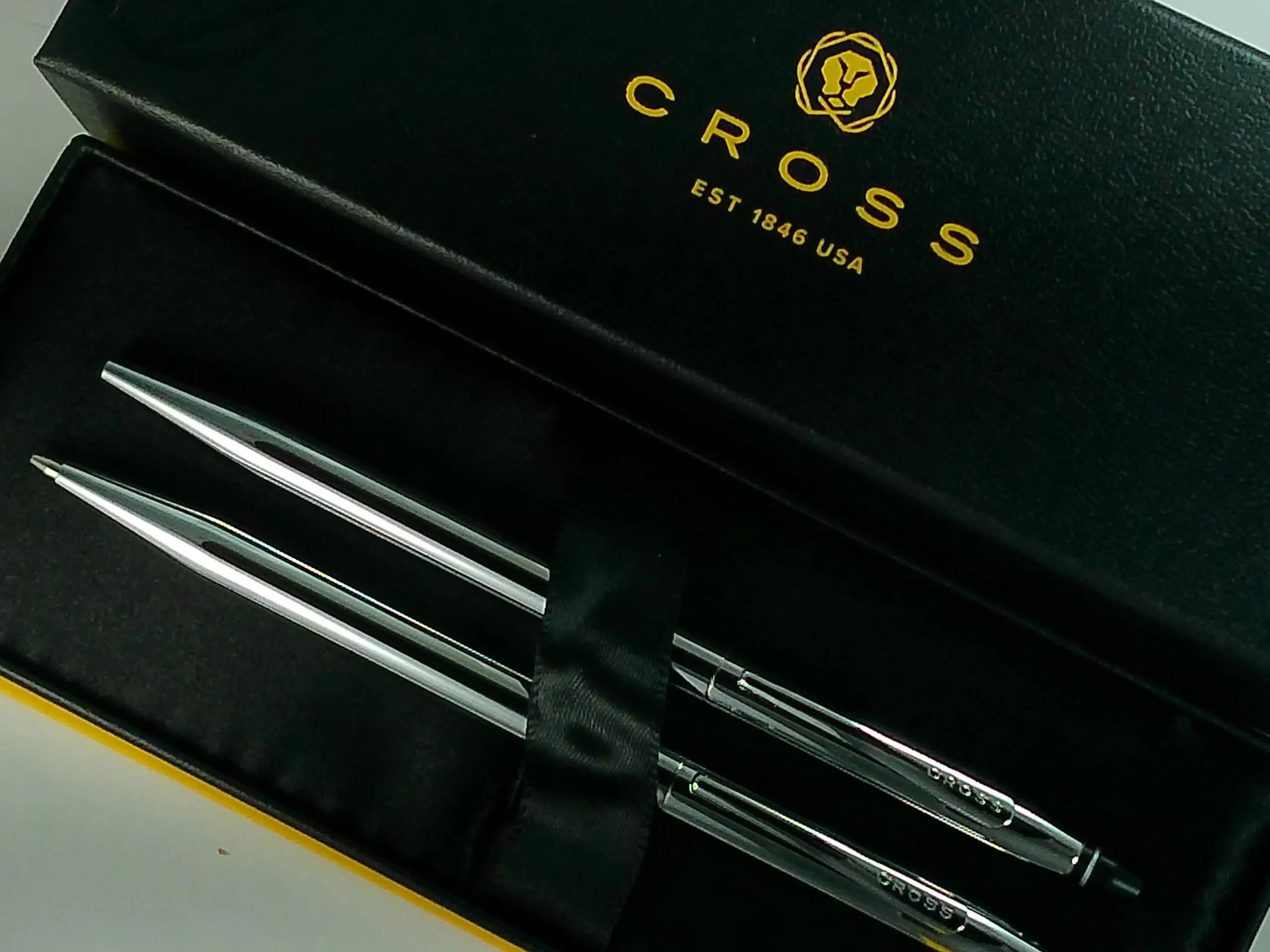 Cross Click Polished Chrome Refillable Ballpoint Pen and 0.5MM Mechanical Pencil Set in in Premium gift box Cross