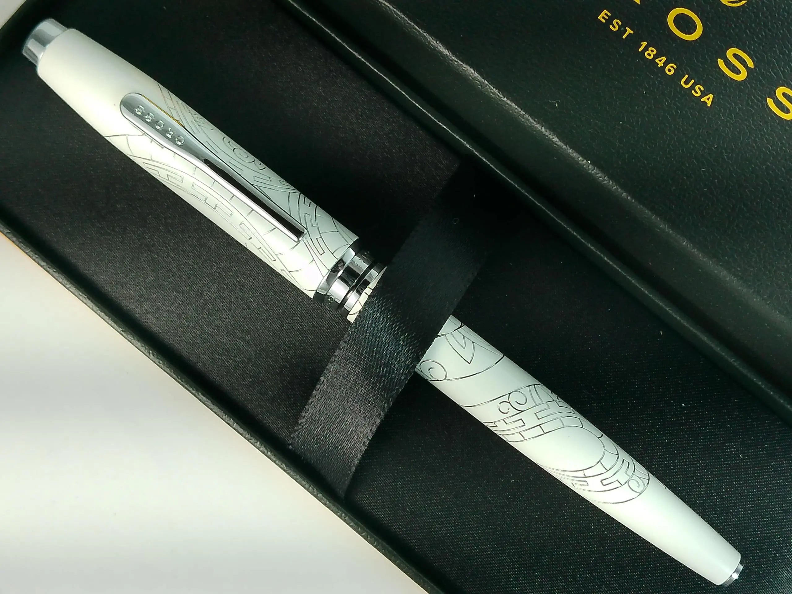 Cross Coventry Year of the Snake Pearl White Lacquer Fountain Pen, Engraved Snake Design Cap and Barrel Cross