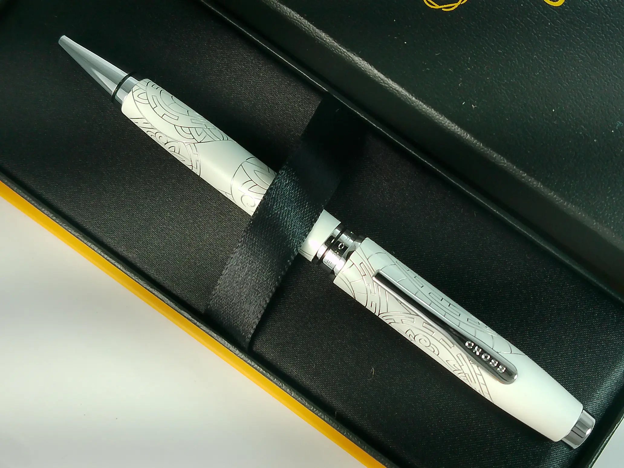 Cross Coventry Zodiac Year of the Snake Pearl White Ballpoint Pen Cross