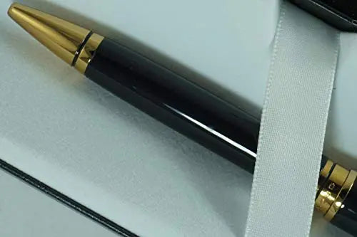 Cross Distinguished Classic II Silhouette Coventory Medalist of 23KT Gold appointment Extremely Polished Appointments Ballpoint Pen. All the Charm of a Classic Style Cross Pen. Cross