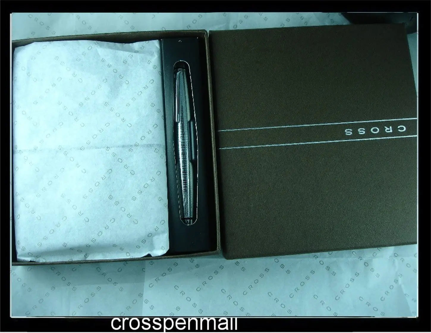 Cross Executive Cobalt Blue Passport Wallet with Pen Cross