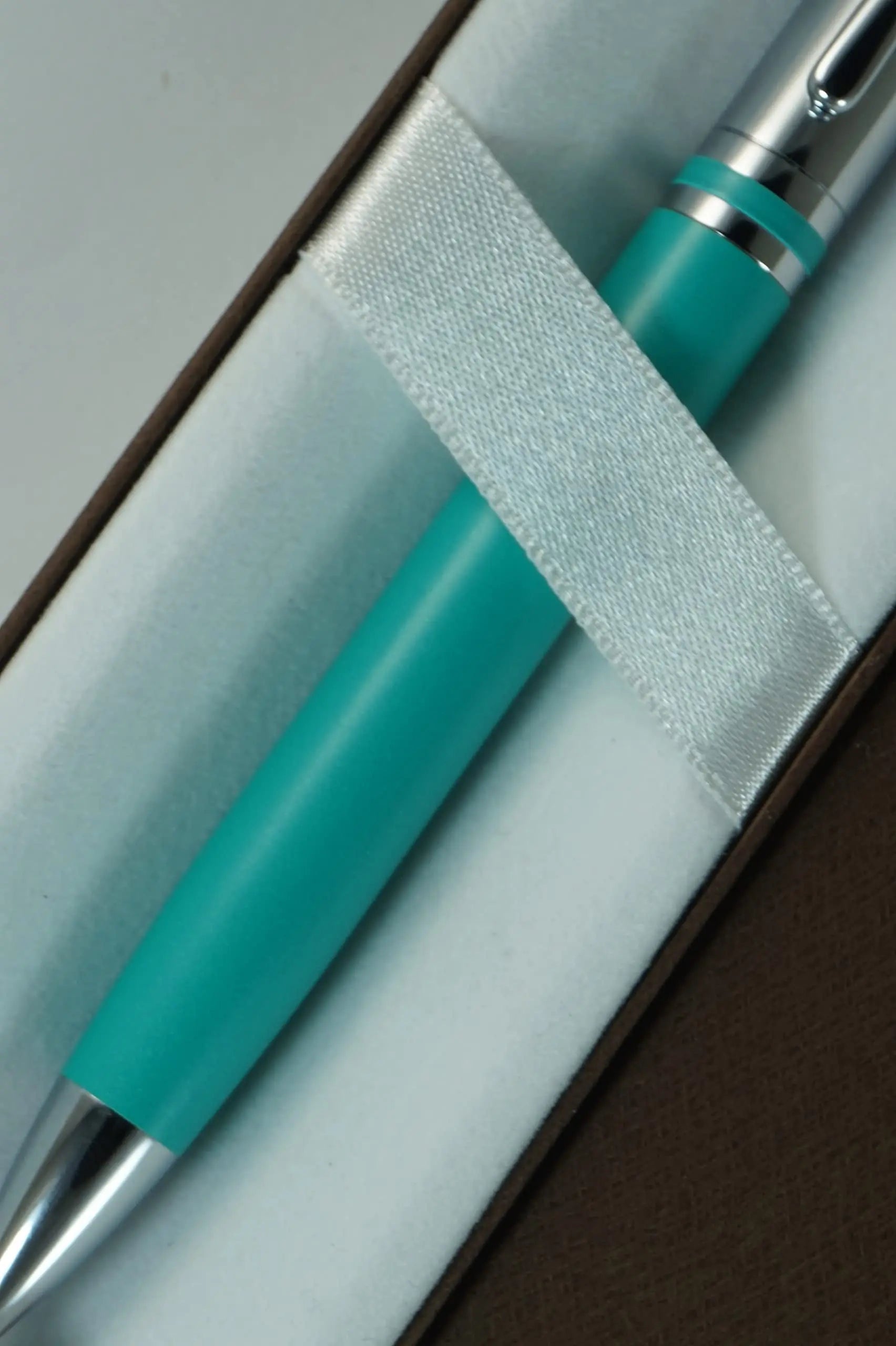 Cross Limited Collection Classic Avitar Matte Teal Barrel with Polished Chrome Appointments, and Matching Signature Mid Ring, Medium Point Luxury Gift Pen Cross
