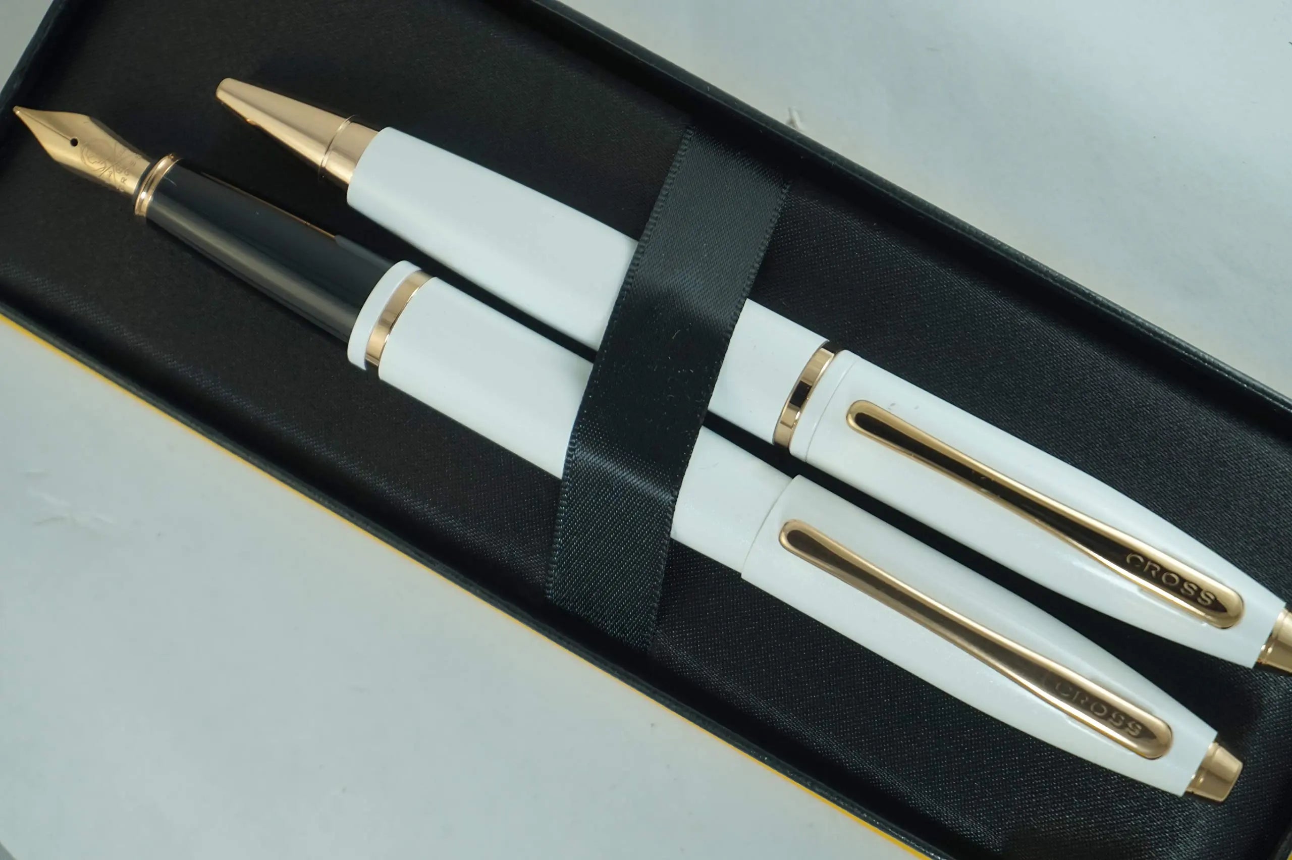 Cross Limited Collection Pearlescent White Lightening Medalist with 23KT Rose Gold Appointments signature mid Band Calaise Medium nib Fountain Pen and Ballpoint with 6 cartridges Cross