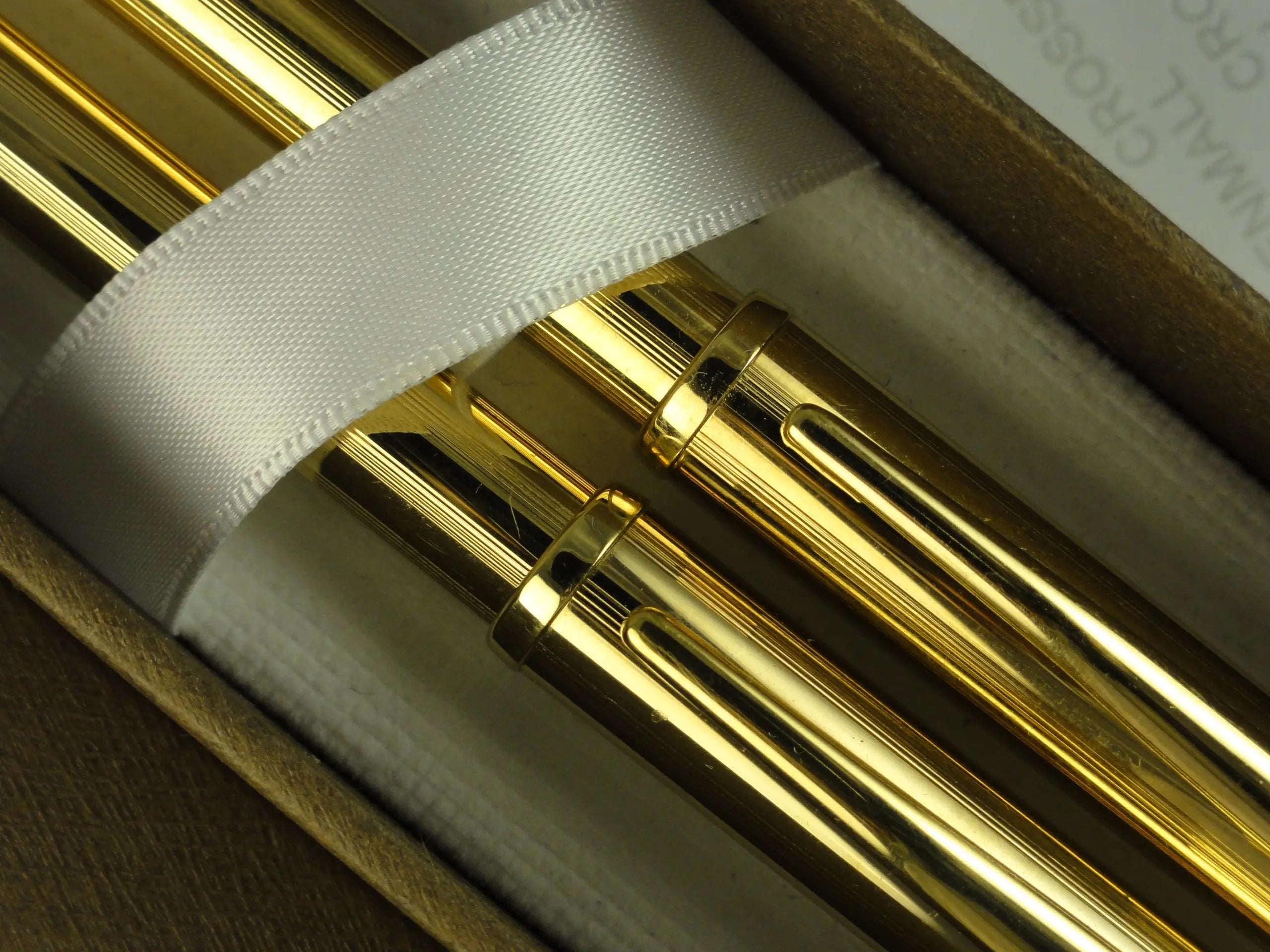 Cross Made in The USA Century II 10K Gold Rolled/Filled Ballpoint Pen & 0.5MM Pencil Set crosspenmall.com