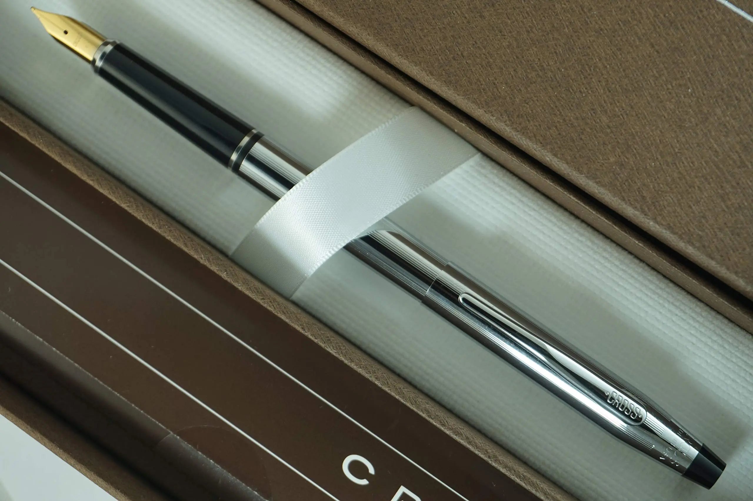 Cross Made in the USA Century Classic with Ribbed Chrome Barrel and Fine nib Fountain Pen Made in Lincoln, RI Cross