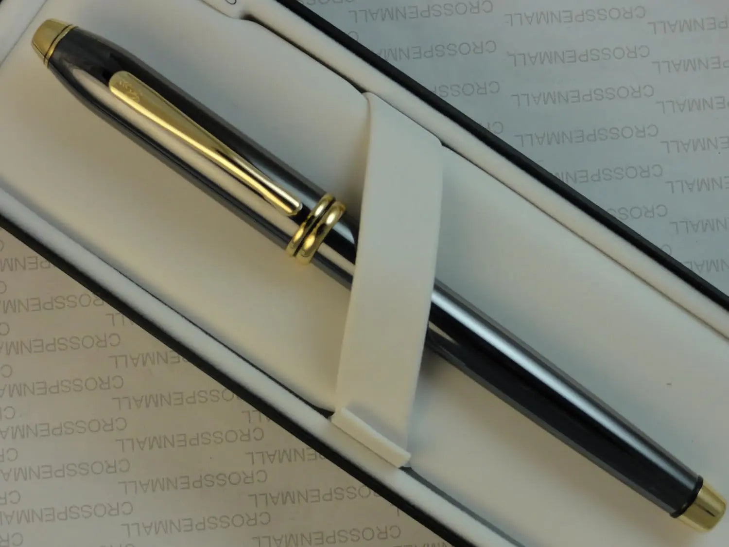 Cross Made in the USA Townsend Titanium 14KT Solid Gold Xf Nib Fountain Pen Cross