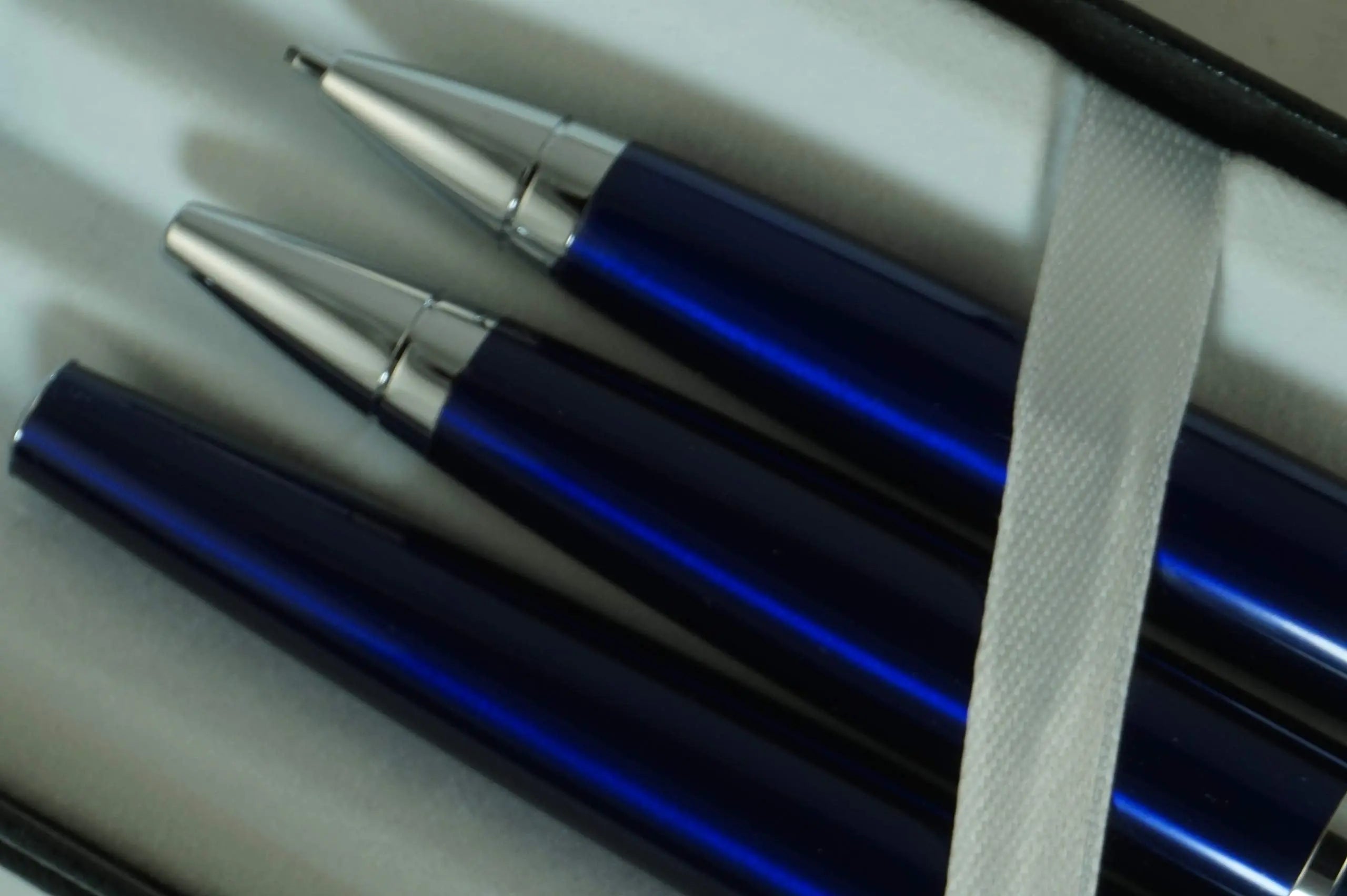 Cross Midnight Blue, polished Appointments signature mid Band Trio of Calaise Selectip Black Gel Ink Rollerball pen,Ballpoint Pen and Pencil set. A Great Quality Gift Pen for Anyone. - crosspenmall.com