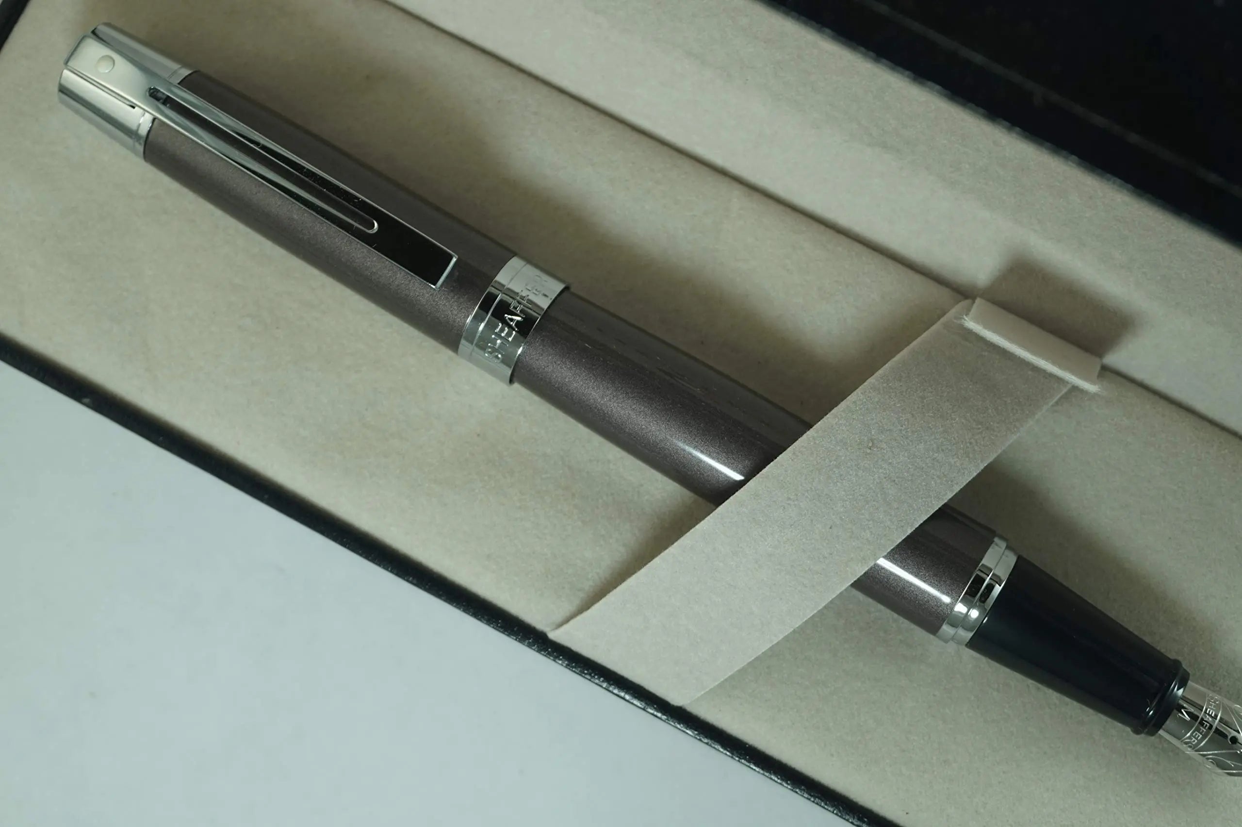 Cross Sheaffer 300 Collection II Metallic Brownish Grey, Compact, Polished Barrel and Appointments Medium Fountain Pen - crosspenmall.com