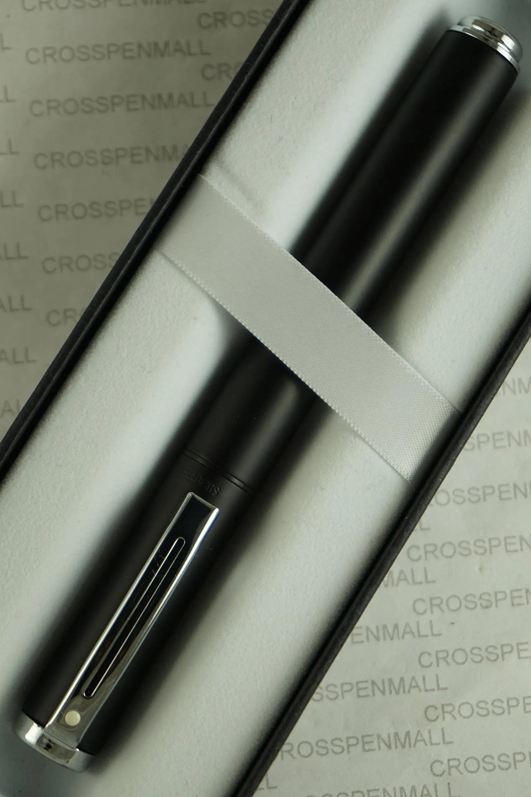 Cross Sheaffer Award Matte Black and Polished appointments Compact with Cylindrical Profile Rollerball Pen Cross