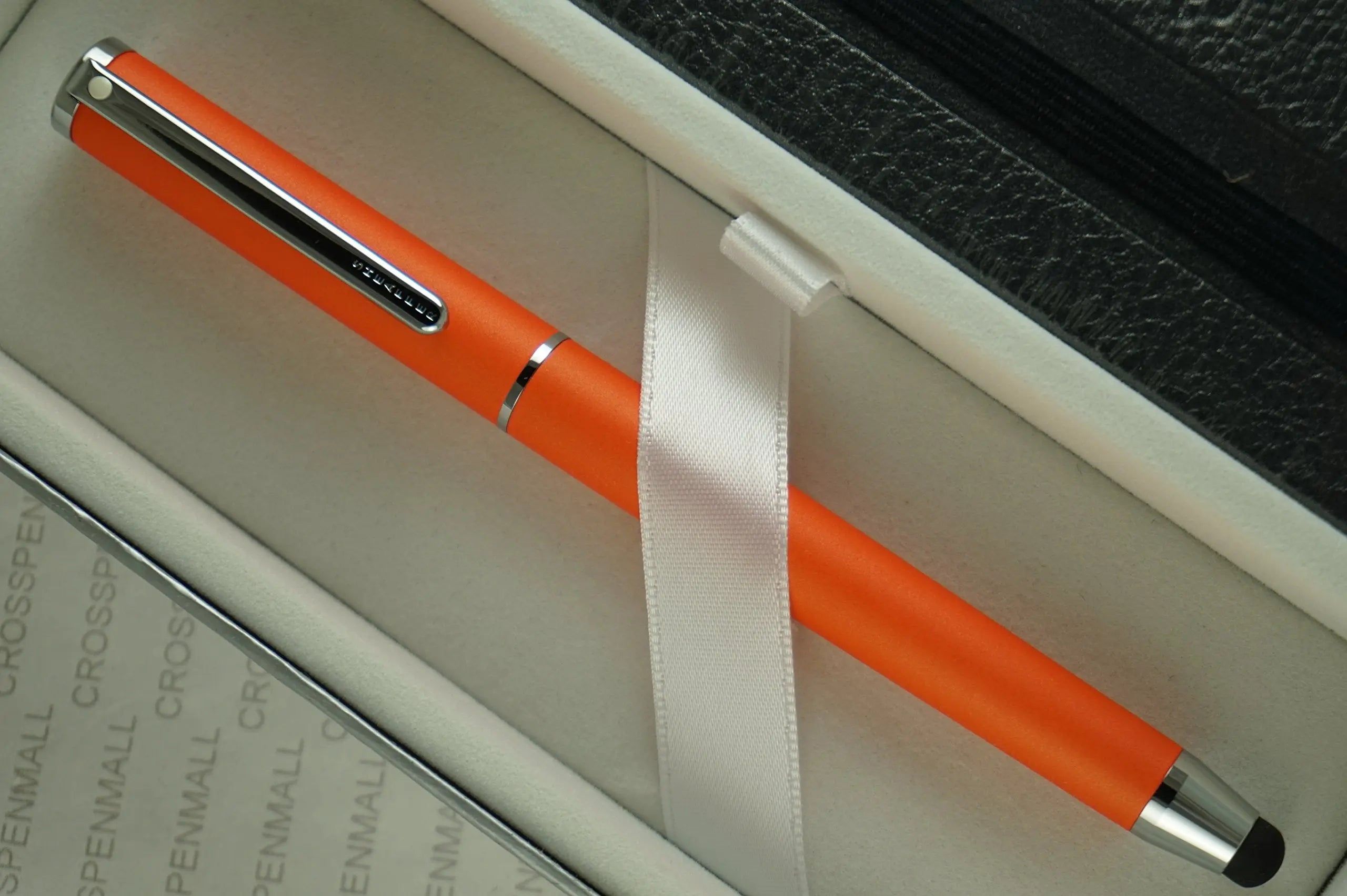 Cross Sheaffer, Matte Tangerine with polished Appointments Ballpoint Pen with Stylus and a matching Sheaffer Jounal set Cross