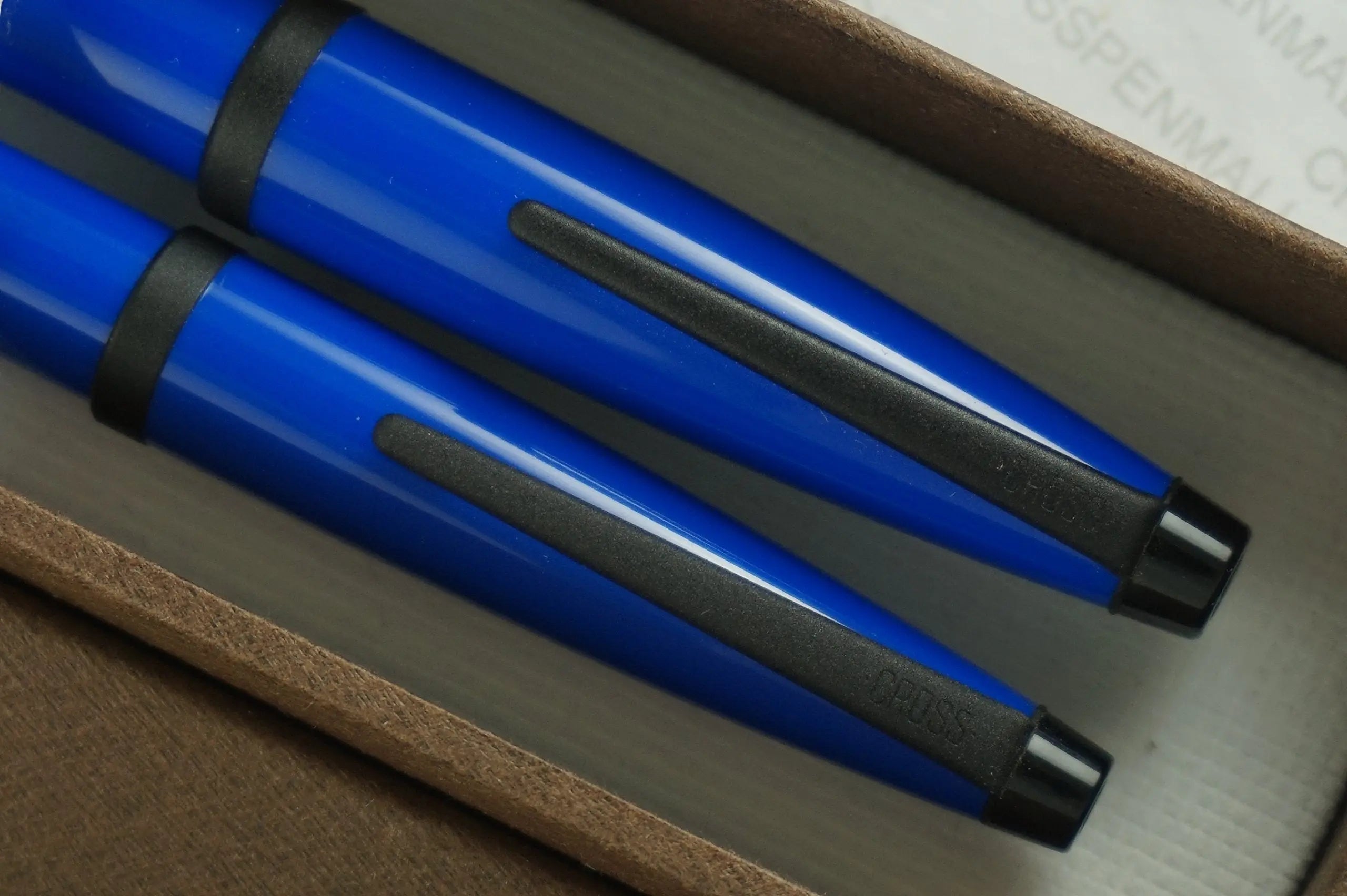 Cross Solo Electric Blue with 23k Gold Medium Nib Fountain Pen and 0.5mm Pencil Set crosspenmall.com