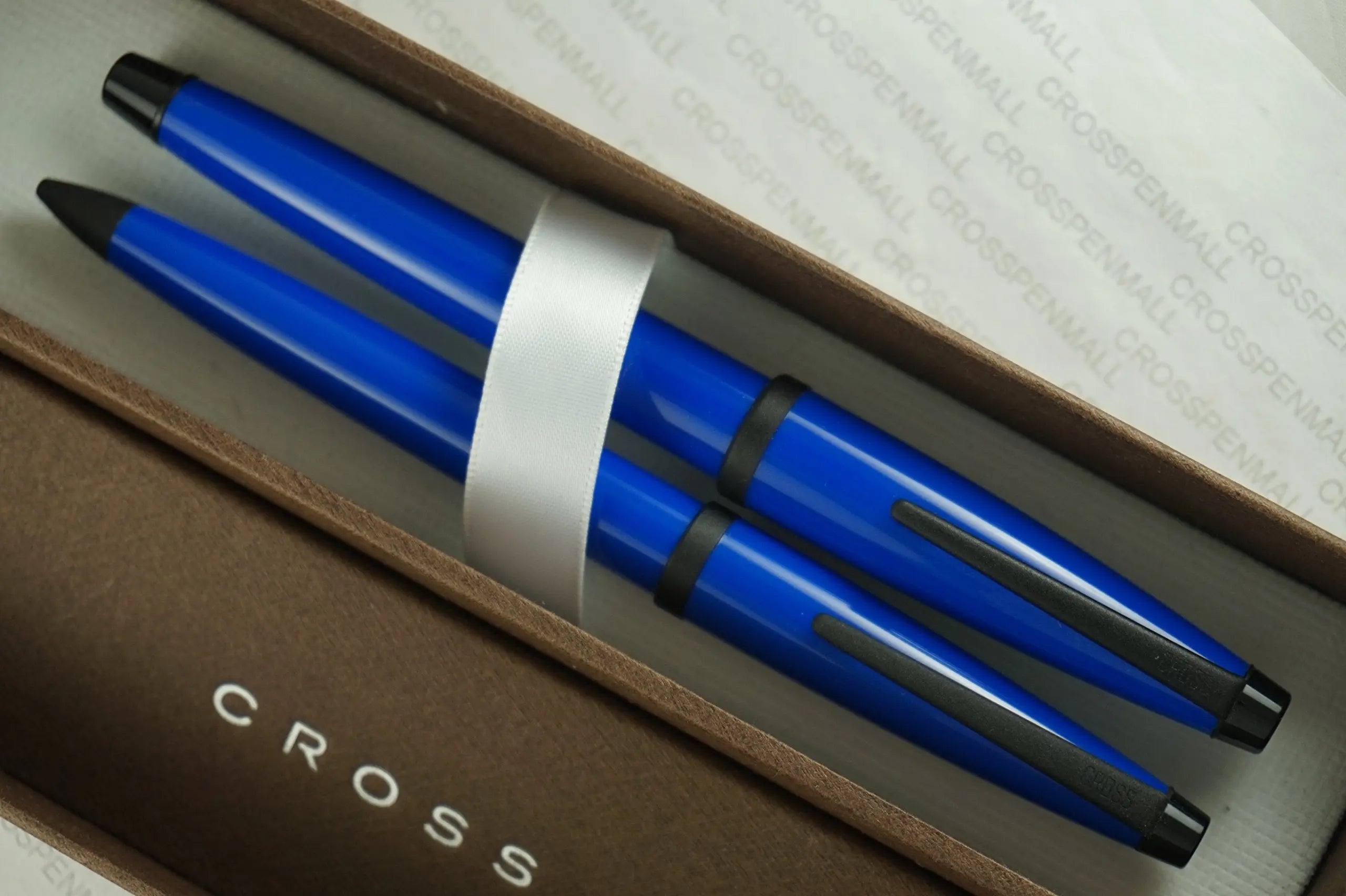 Cross Solo Electric Blue with 23k Gold Medium Nib Fountain Pen and 0.5mm Pencil Set crosspenmall.com
