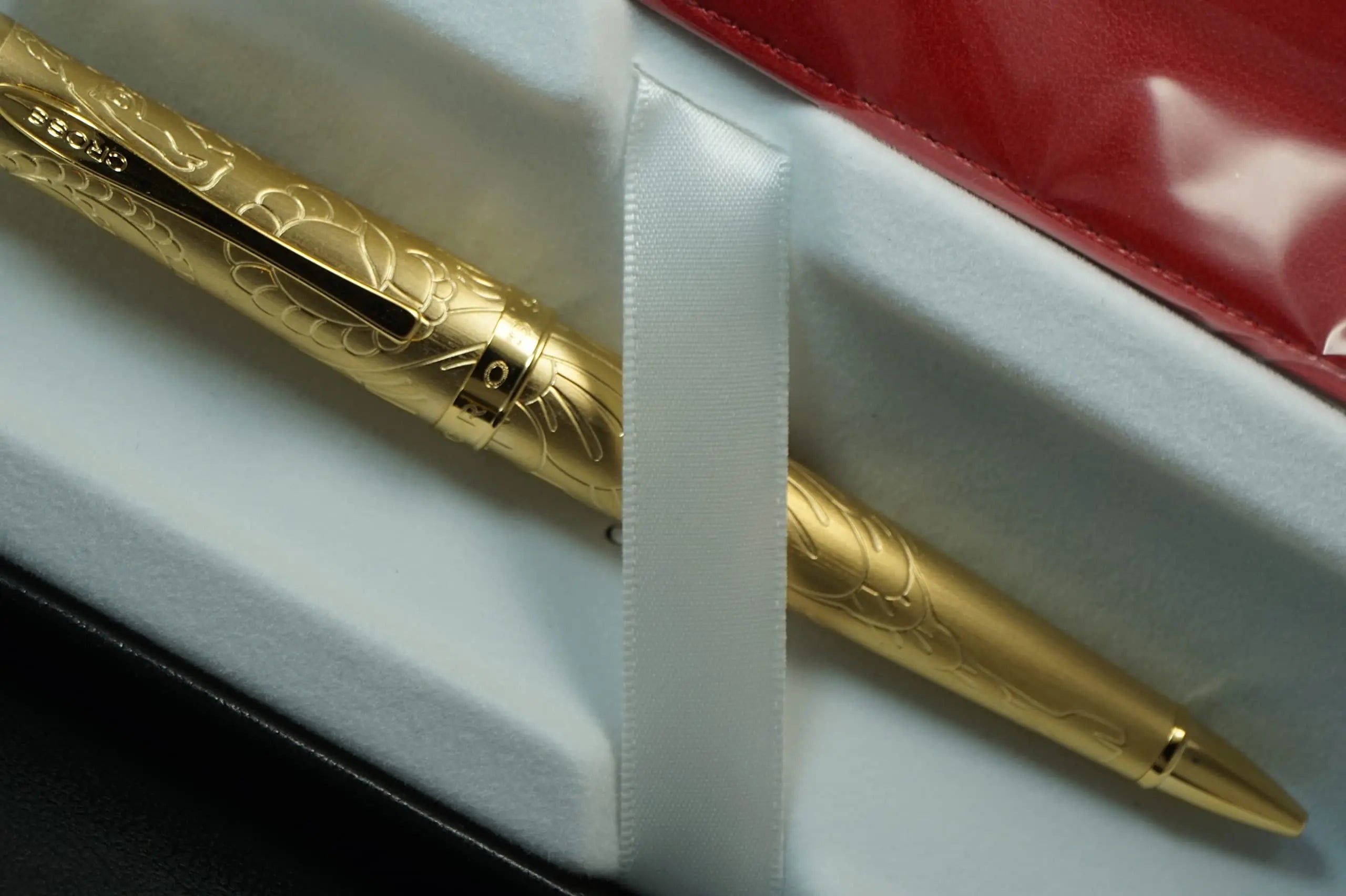 Cross Special Edition Handmade Year of the Goat - 23KT Heavy gold Plate and appointments Ballpoint Pen with Leather Pouch in big Corporate gift box - crosspenmall.com