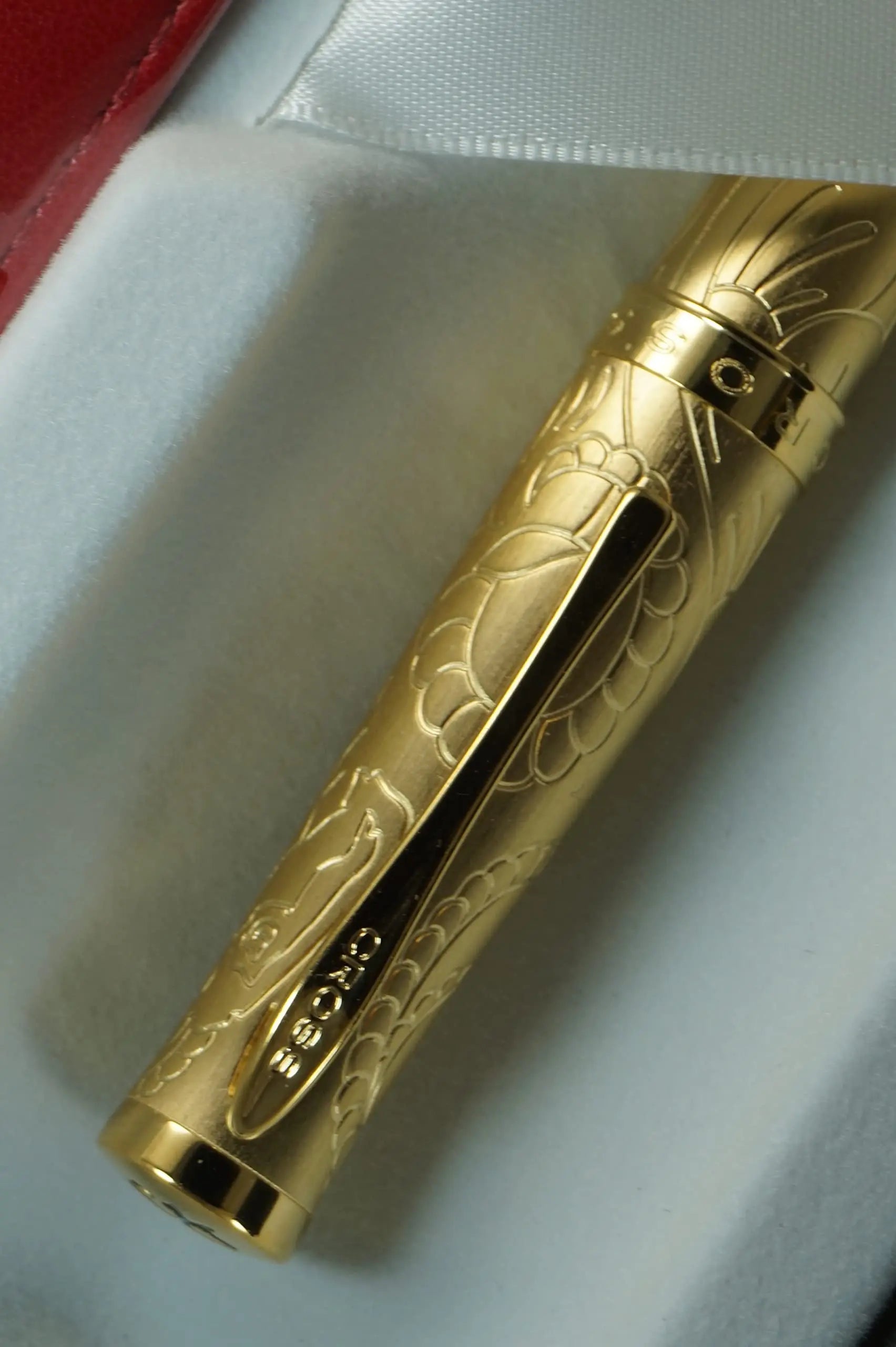 Cross Special Edition Handmade Year of the Goat - 23KT Heavy gold Plate and appointments Ballpoint Pen with Leather Pouch in big Corporate gift box - crosspenmall.com