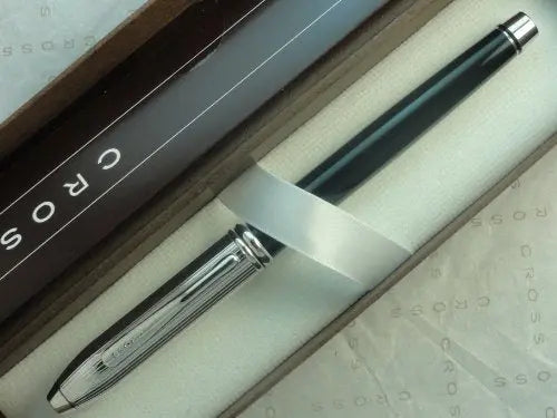 Cross Townsend Black Lacquer Tuxedo Selectip Gel Ink Rollerball Pen - crosspenmall.com