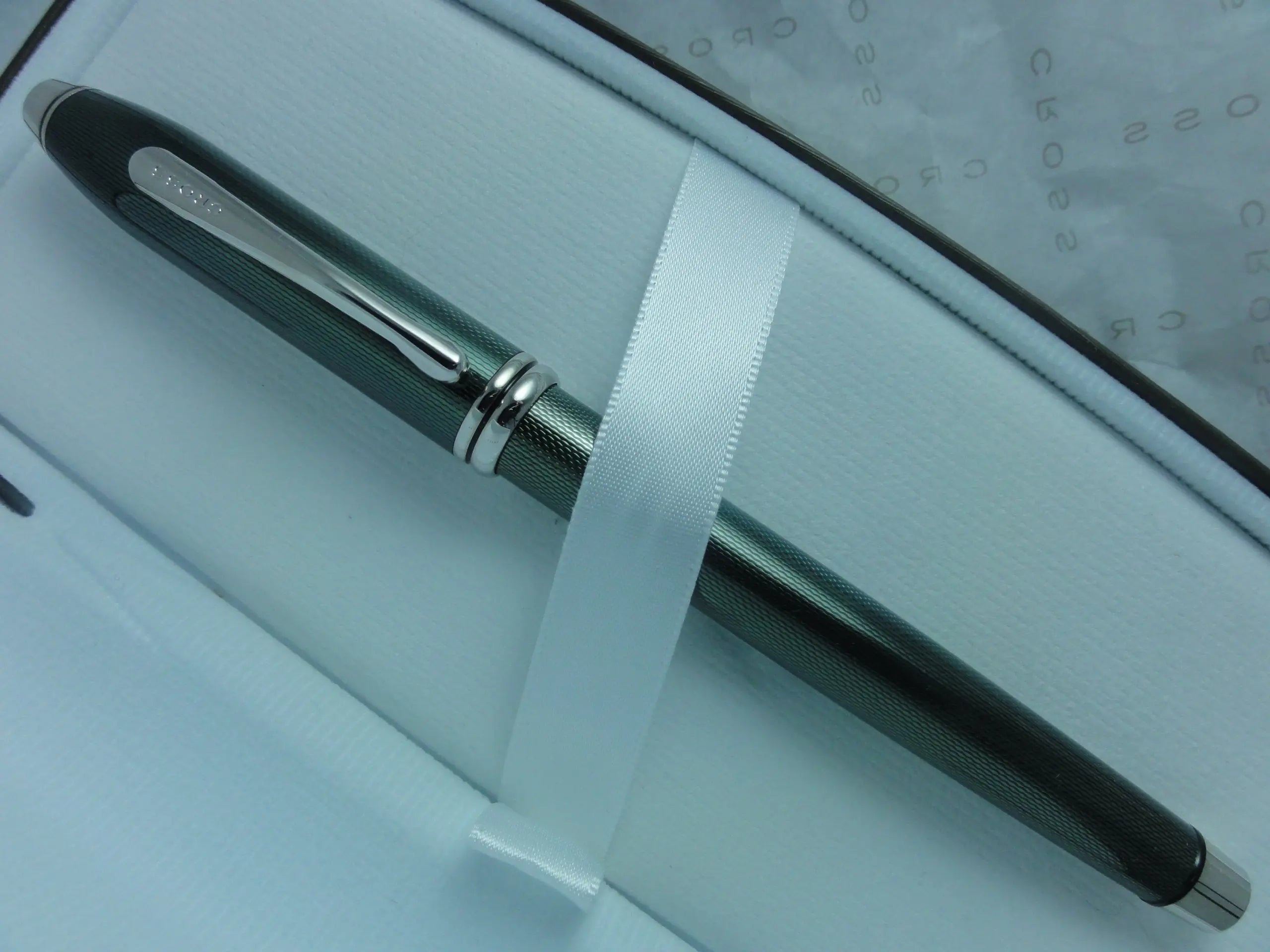 Cross Townsend Limited Edition Quartz Nile Green Townsend Gel Ink Rollerball Pen with Rhodium Appointment. Rare Collectible - crosspenmall.com