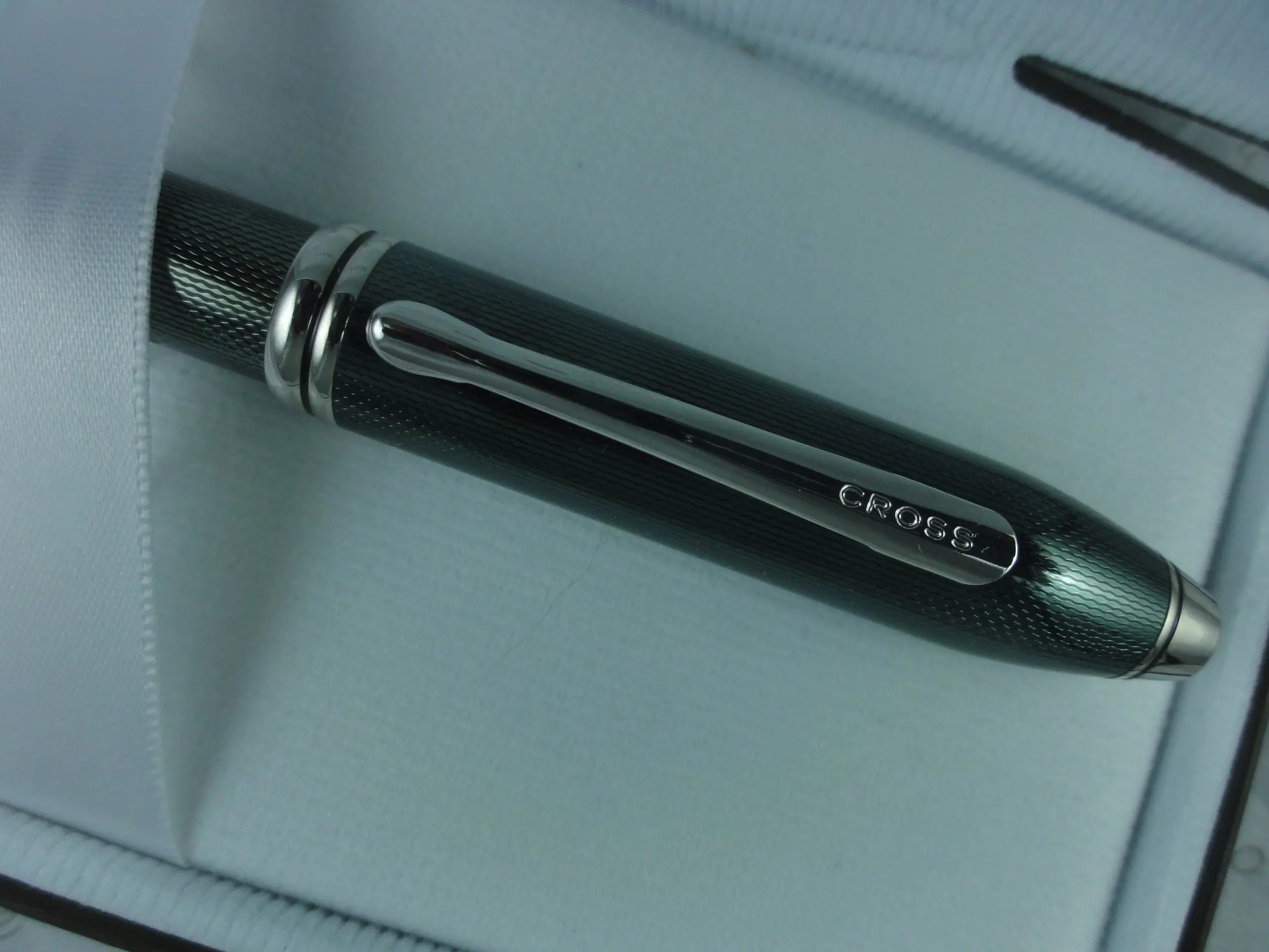 Cross Townsend Limited Edition Quartz Nile Green Townsend Gel Ink Rollerball Pen with Rhodium Appointment. Rare Collectible - crosspenmall.com