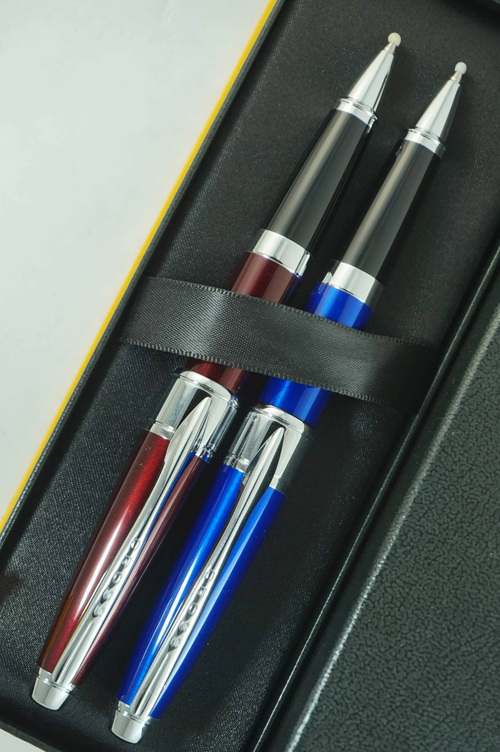 Limited Release Edition elegant Art Deco Apogee Executive Diamond Cut Translucent Red and Blue Barrel Duo Selectip Gel Ink Rollerball pens Cross