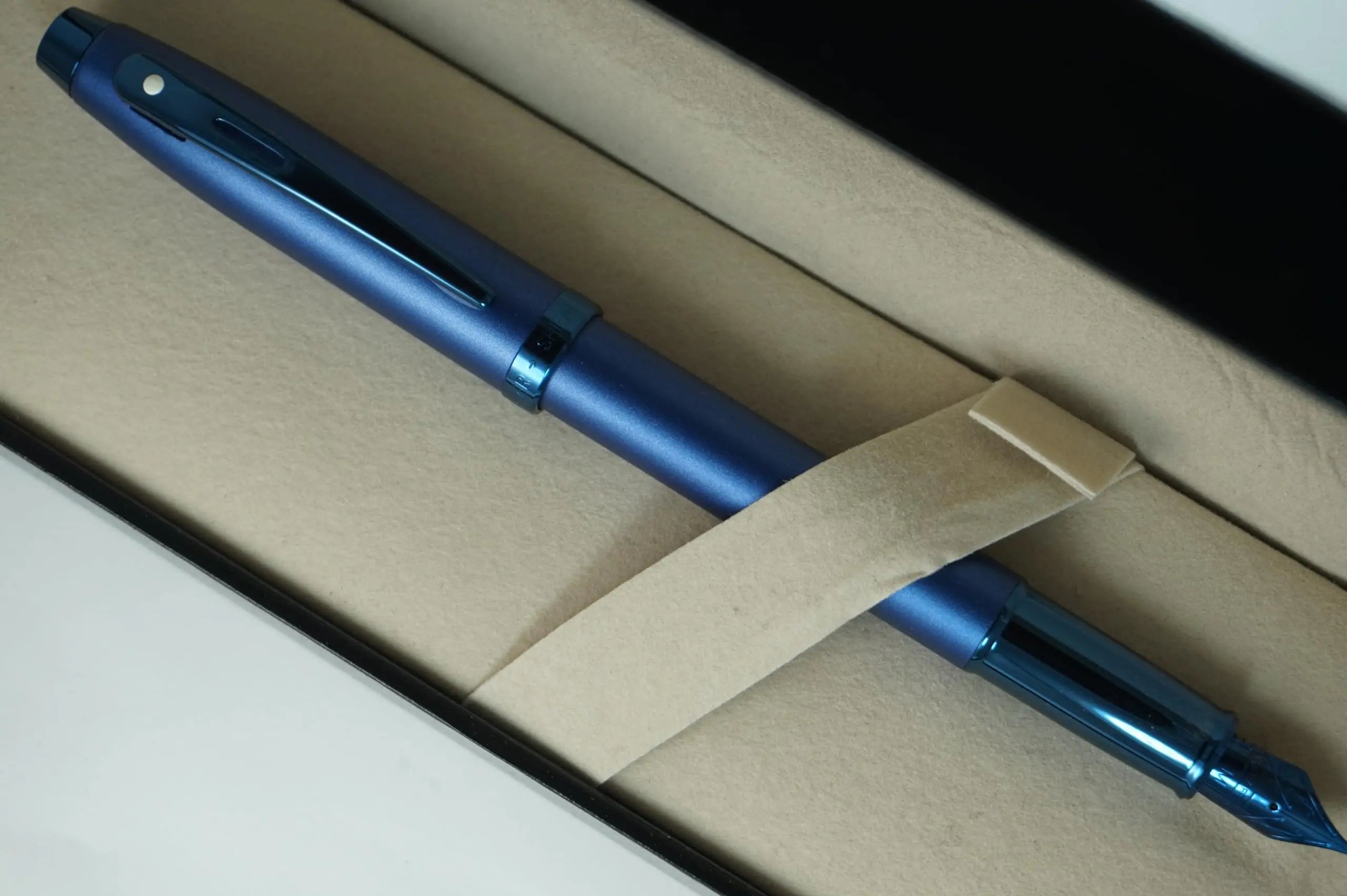 Sheaffer 100 Refillable Satin Blue Fountain Pen with PVD Blue Clip, Finial signature Center band. Comes in Premium gift Box Sheaffer