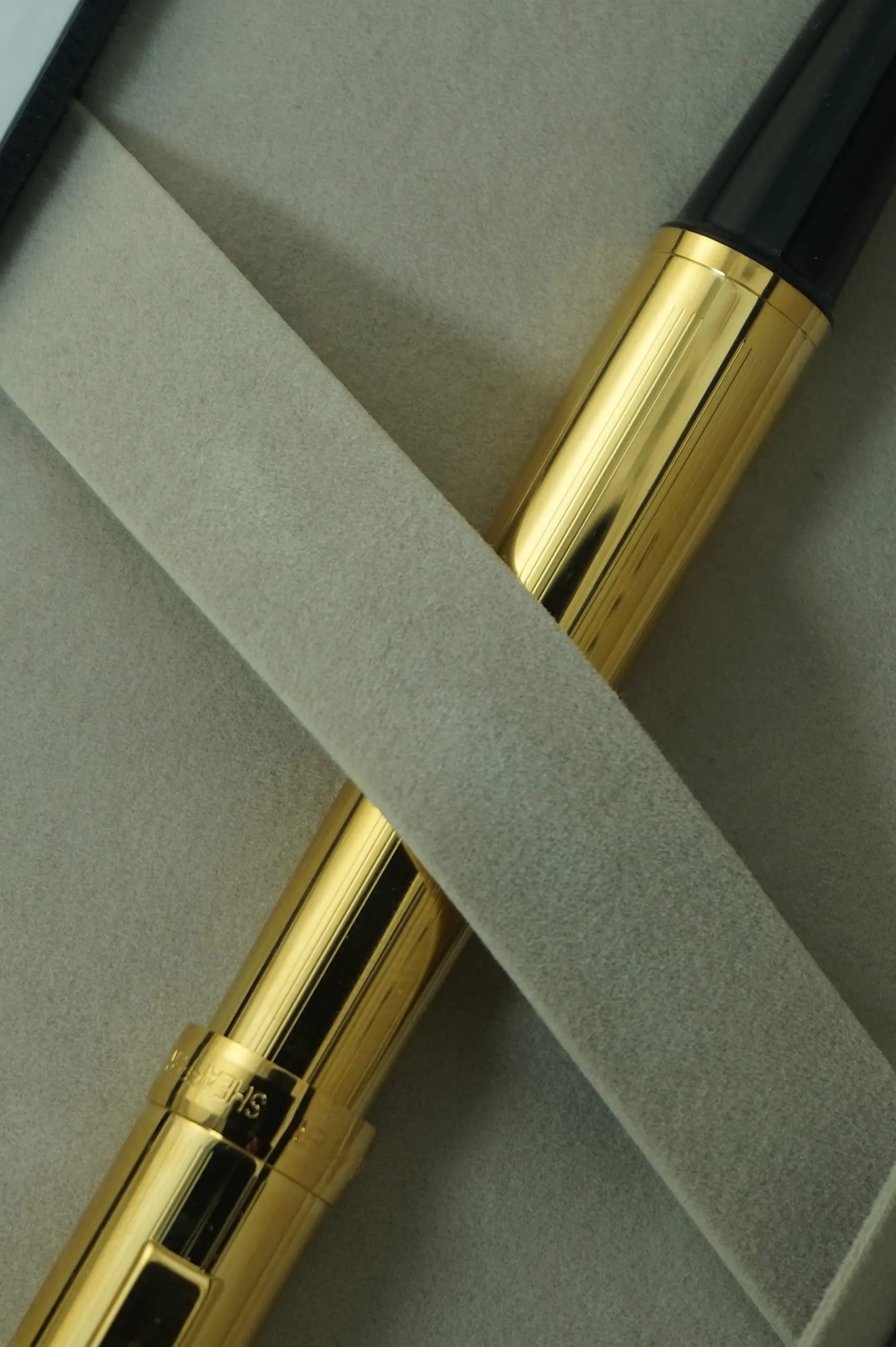 Sheaffer Cross Signature Prelude Collection with 22KT Gold appointments barrel and appointments, Solid and stamped 14KT Gold Medium nib Fountain pen Sheaffer