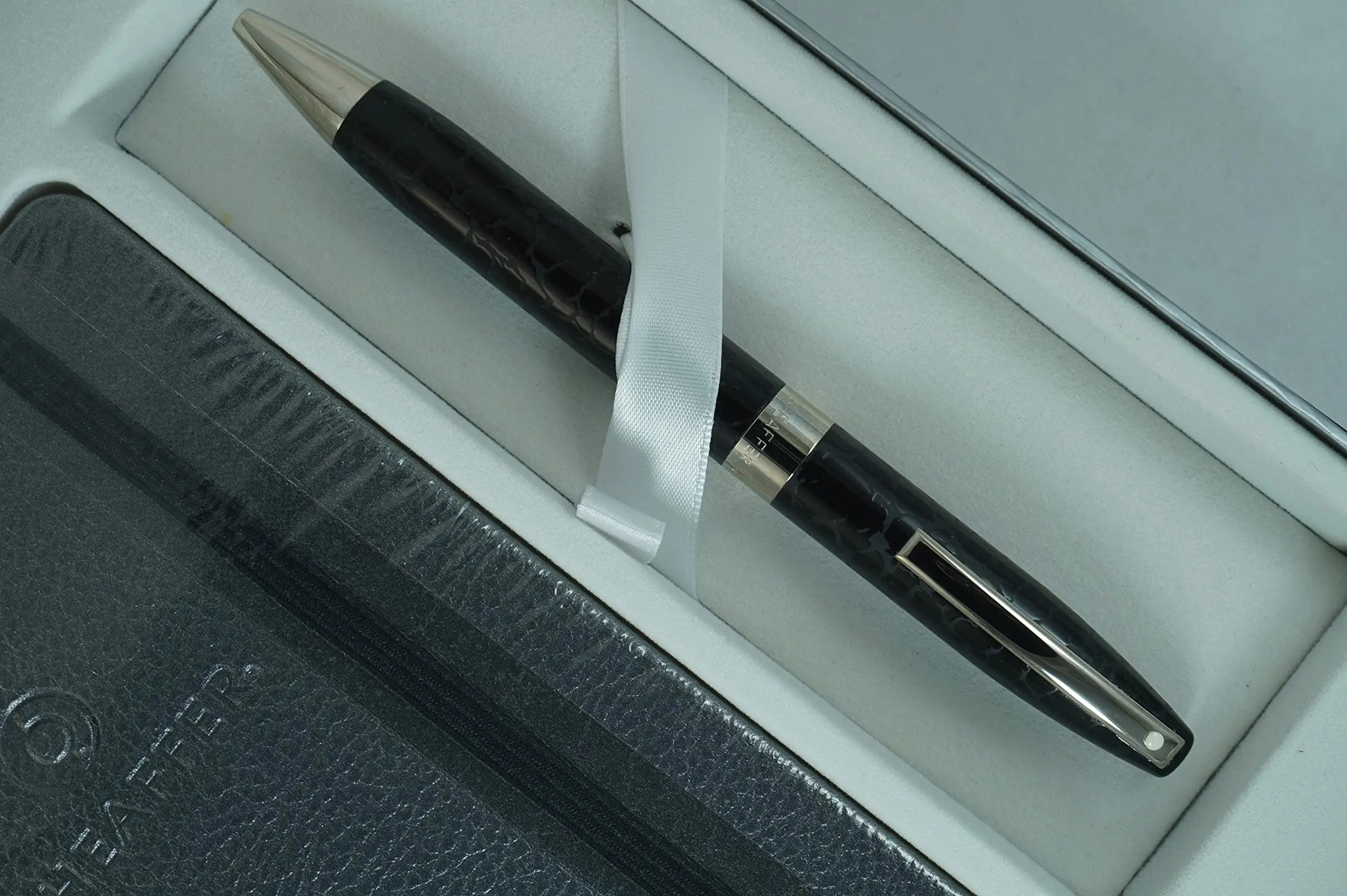 Sheaffer Hand made in USA Legacy Heritage Look of Leather Formal Black barrel and Palladium Appointments Ballpoint pen and Matching Journal set - crosspenmall.com