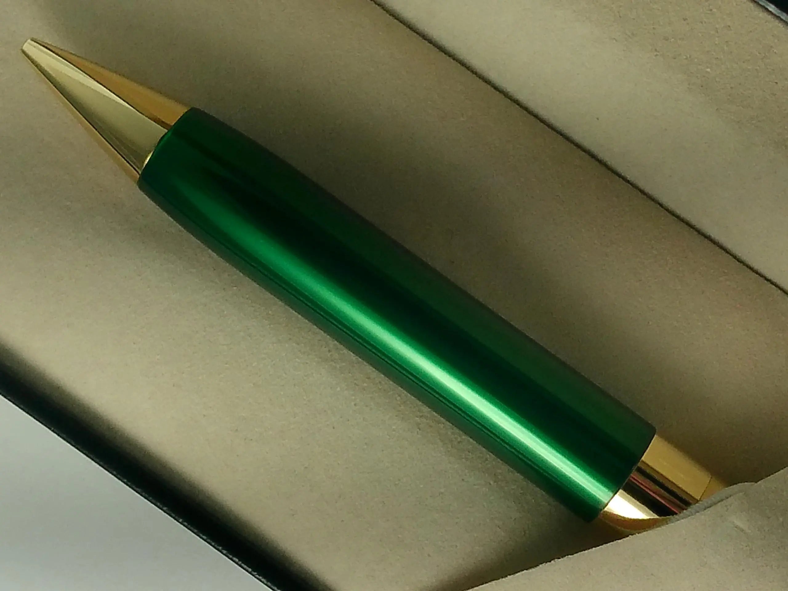 Sheaffer Legacy Heritage Mechanical Pencil, 0.5mm, Royal Green Lacquer, 22KT Gold, USA Made Sheaffer