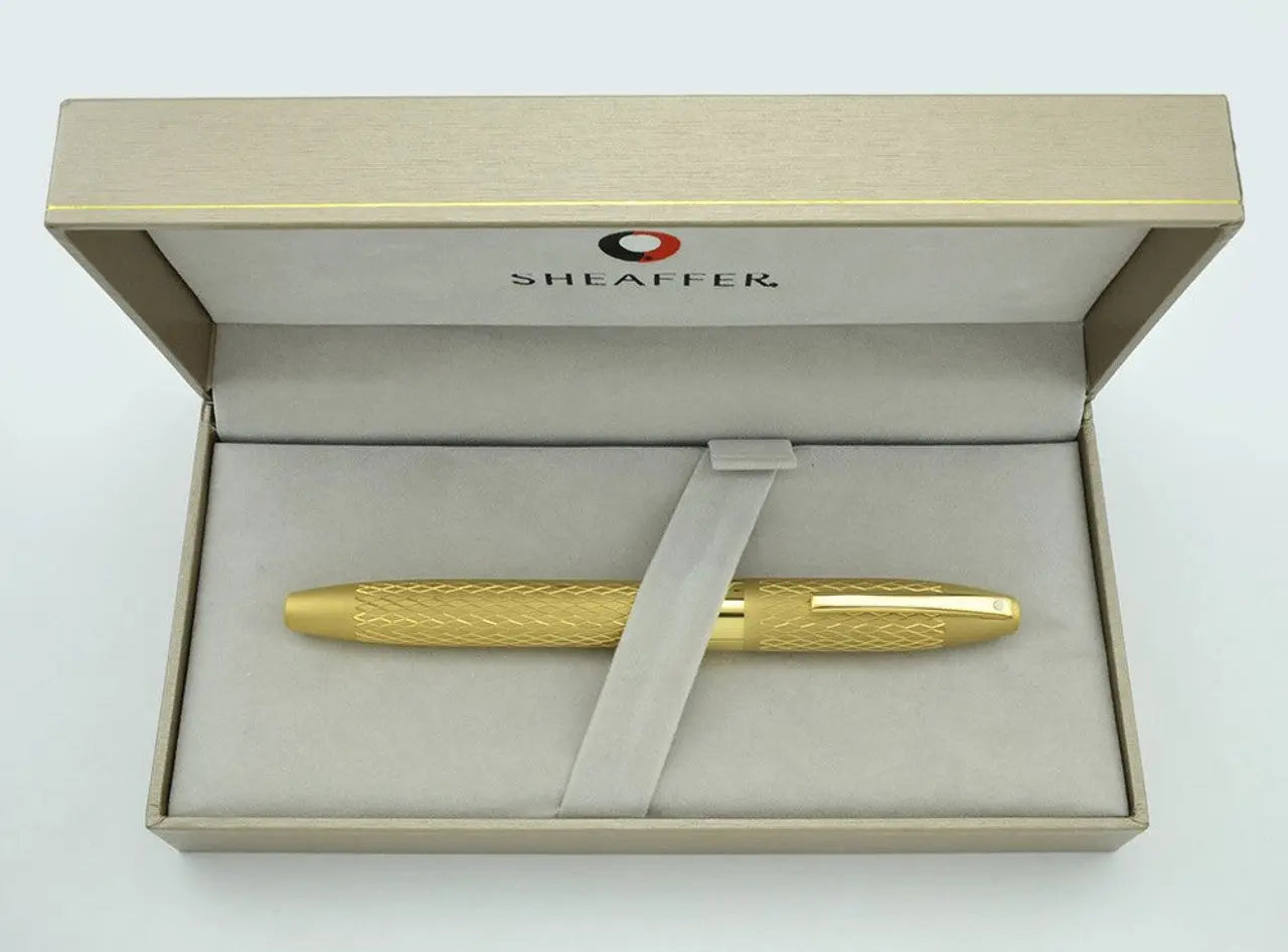 Sheaffer Legacy II Made in USA Heritage Kings Gold 855 Solid 18K medium nib Fountain Pen Sheaffer