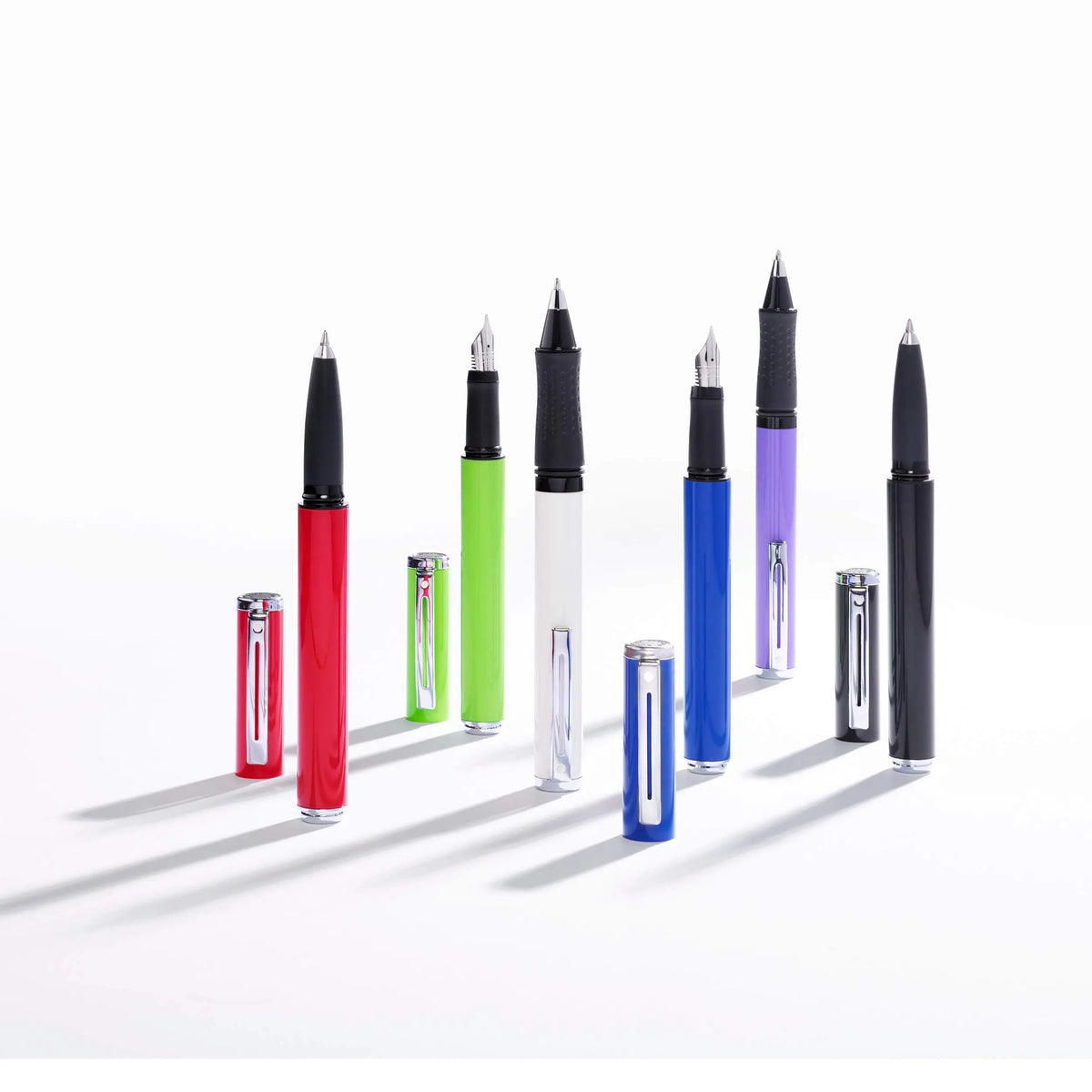 Sheaffer Pop Fountain Pen with Chrome Trim and Medium Nib in Gift Box cross