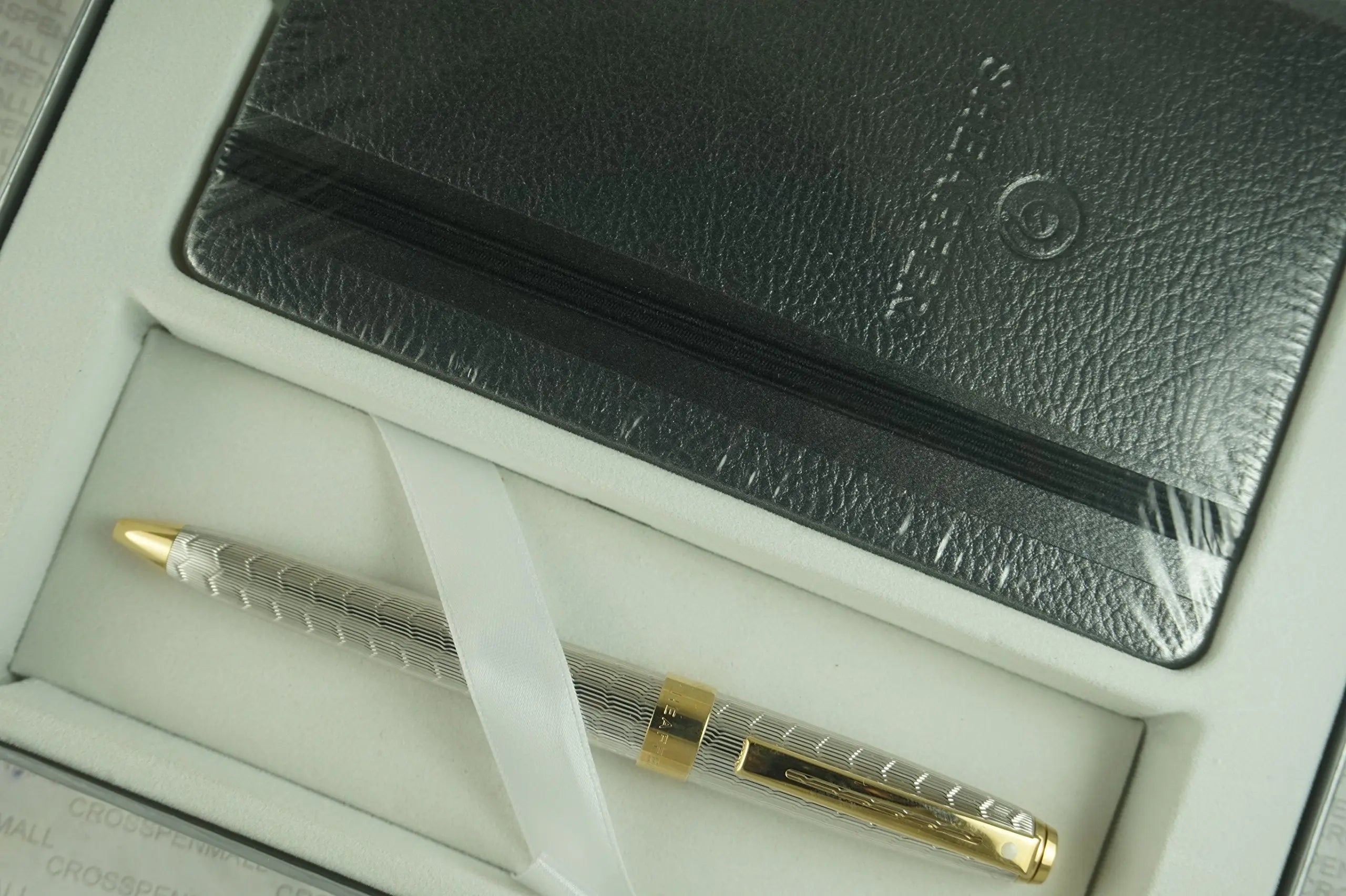 Sheaffer Prelude Signature Diamond cut Snake Skin pattern Medalist with 22KT Gold Appointments Ballpoint Pen and matching Sheaffer Journal Cross