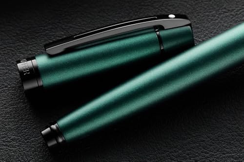 Sheaffer 300 Matte Green Pen with Contrating Black PVD Trims and Matching Pouch gift Set Sheaffer