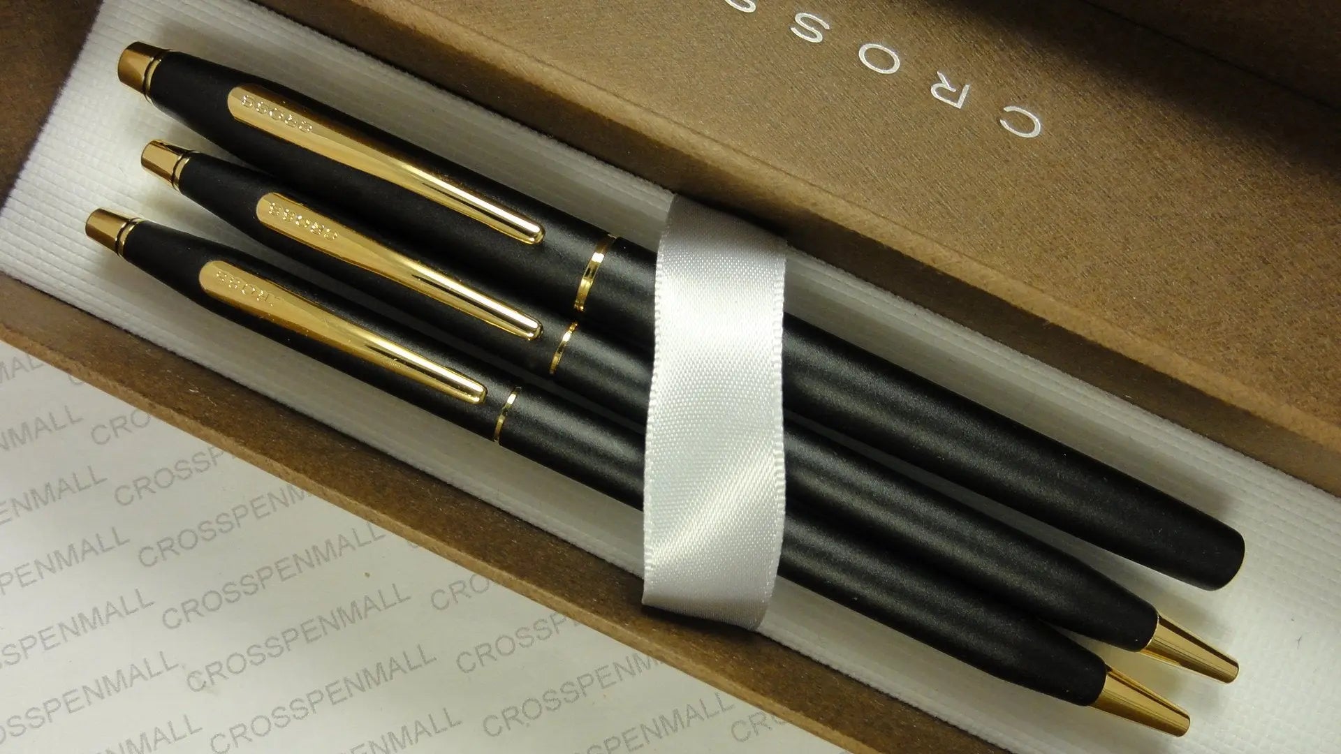 A.T CROSS Made in The USA Century Classic Trio of Satin Matte Black and 23k Gold Appointment Selectip Rollerball Pen, Ball-Point Pen and 0.5MM Pencil Set. - crosspenmall.com