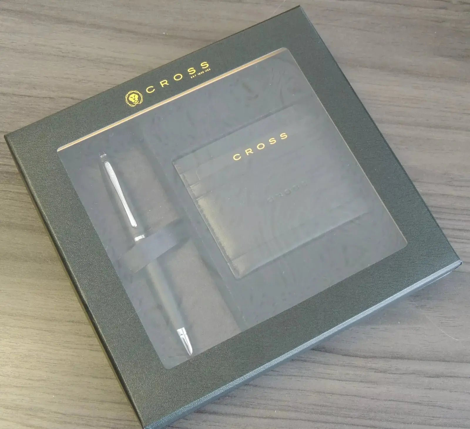 Cross Calais Pen & Leather Card Case Gift Set - Matte Black Calais Pen & Leather Card Case Gift Set Cross
