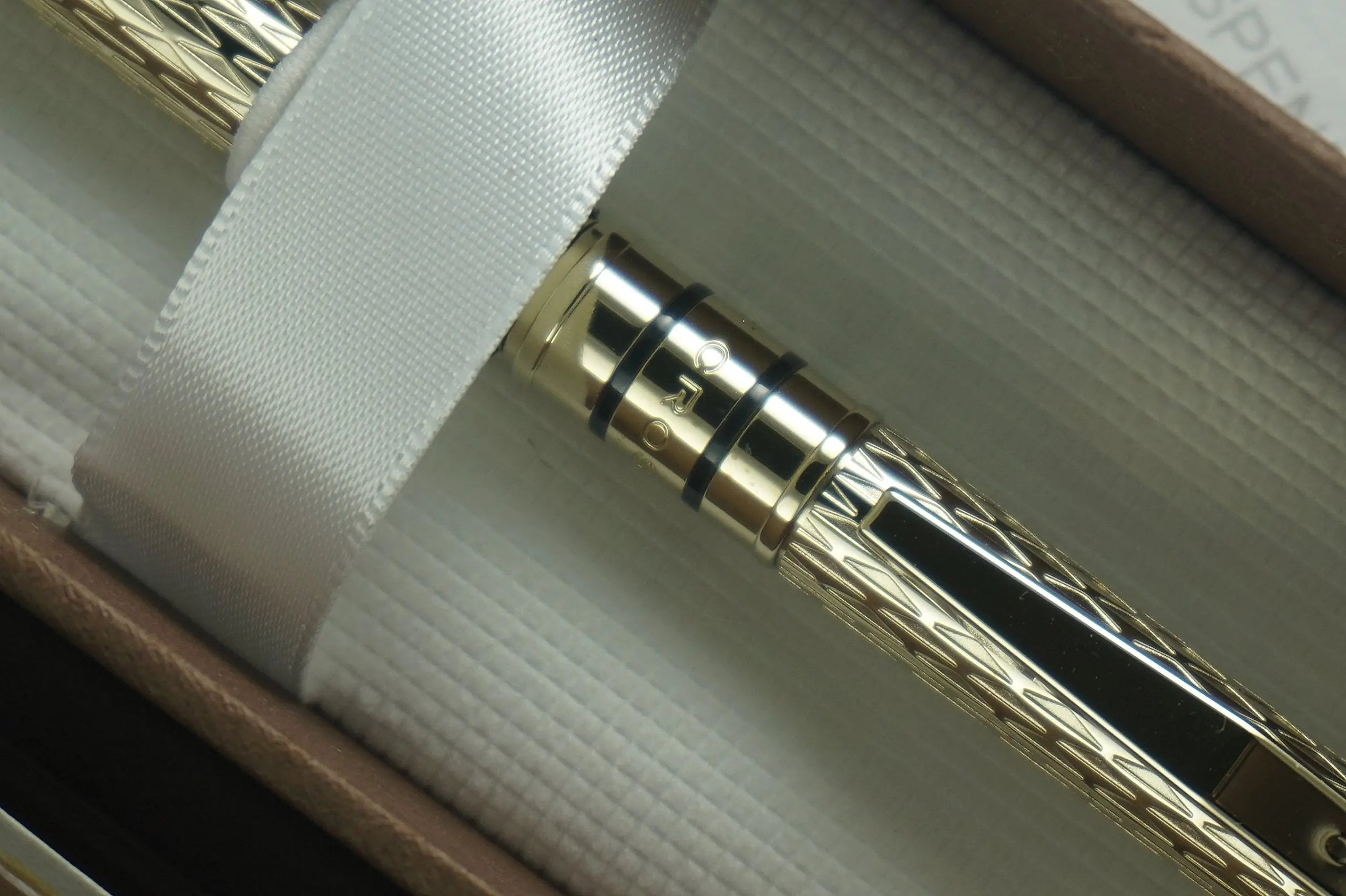 Cross Classic Silhouette Spire with Diamond Etchings, Sleek, Faceted Clips , Golden Shimmer Appointments , Titanium Alloy with Solid 18k Gold Medium Nib Fountain Pen. Cross