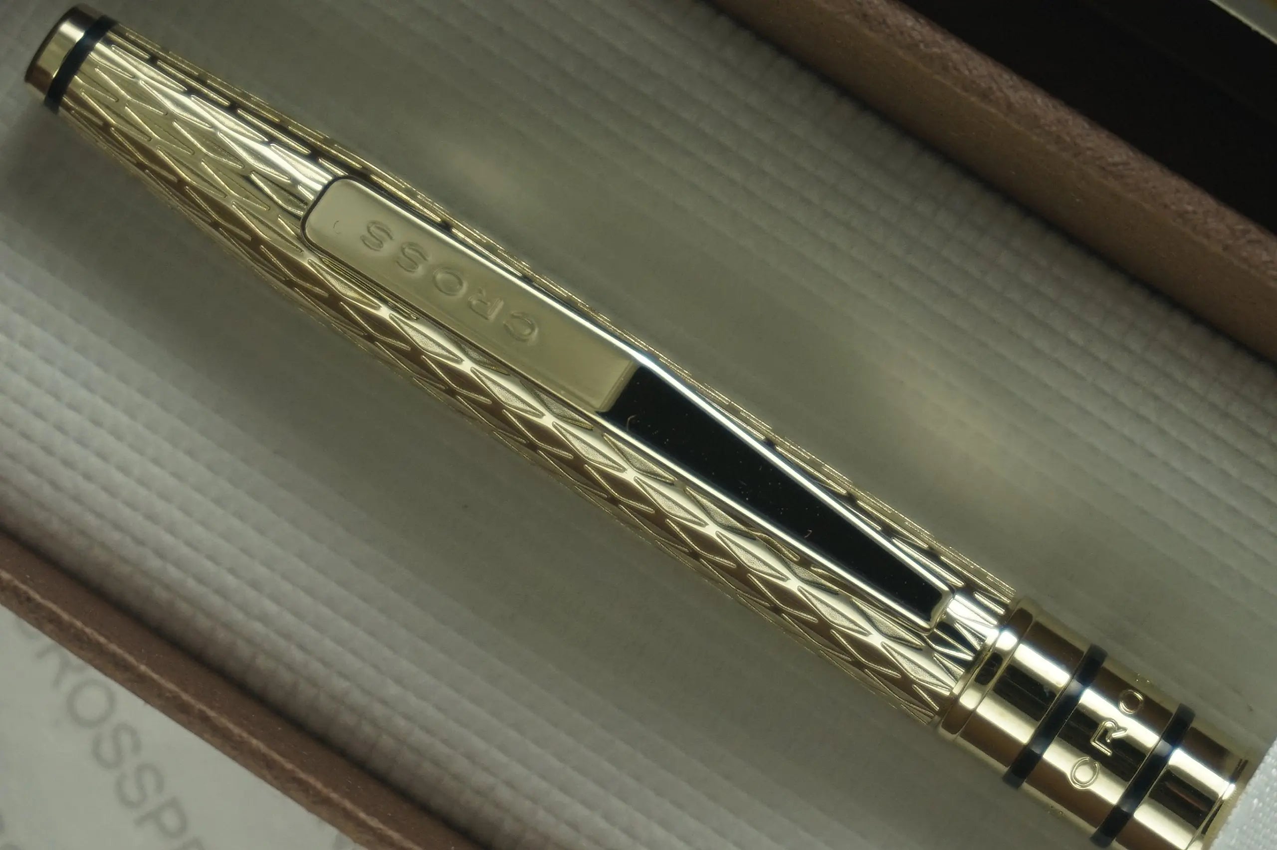 Cross Classic Silhouette Spire with Diamond Etchings, Sleek, Faceted Clips , Golden Shimmer Appointments , Titanium Alloy with Solid 18k Gold Medium Nib Fountain Pen. Cross
