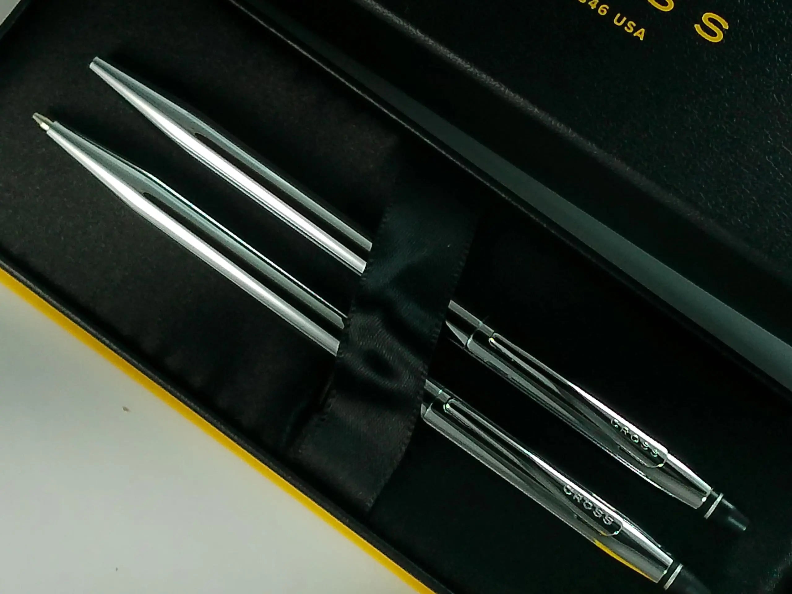 Cross Click Polished Chrome Refillable Ballpoint Pen and 0.5MM Mechanical Pencil Set in in Premium gift box Cross