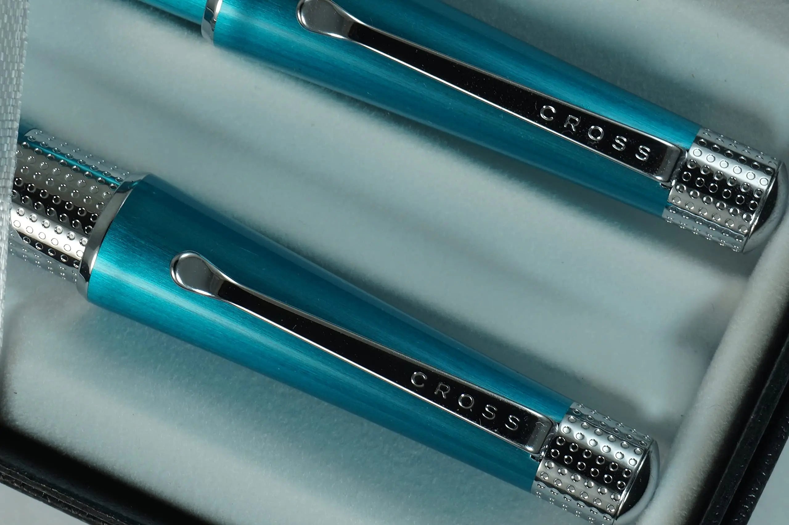 Cross Collection Beverly Pearlescent Teal Lacquer with signature pronounced center Band Selectip Rollerball Pen and Ballpoint Set - crosspenmall.com