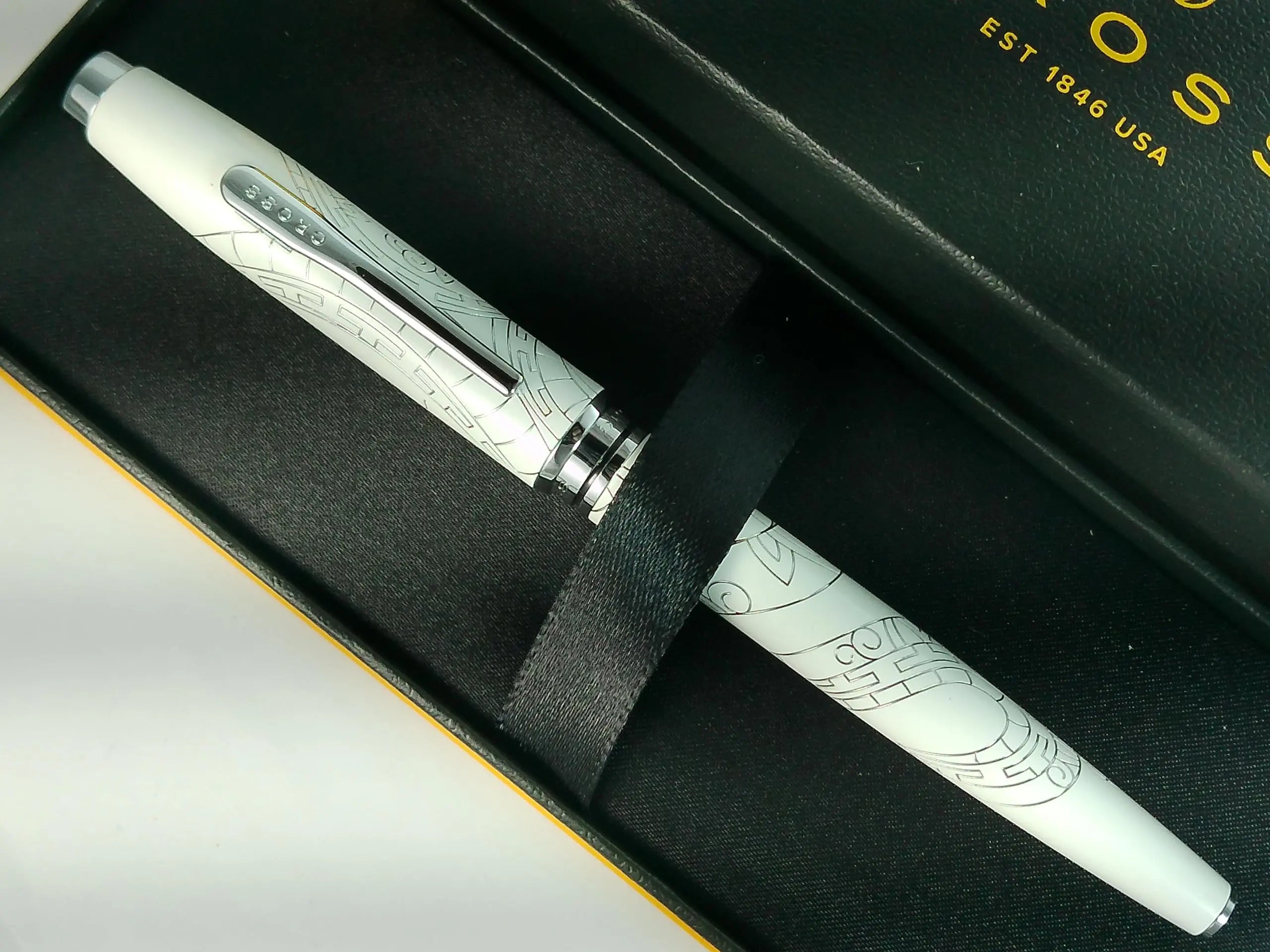 Cross Coventry Year of the Snake Pearl White Lacquer Fountain Pen, Engraved Snake Design Cap and Barrel Cross