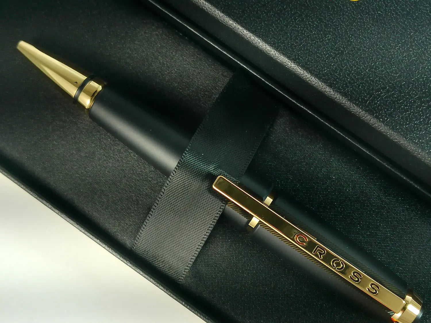 Cross Edge™ Matte Black Lacquer with Gold PVD Appointments Selectip® Rollerball Pen Cross