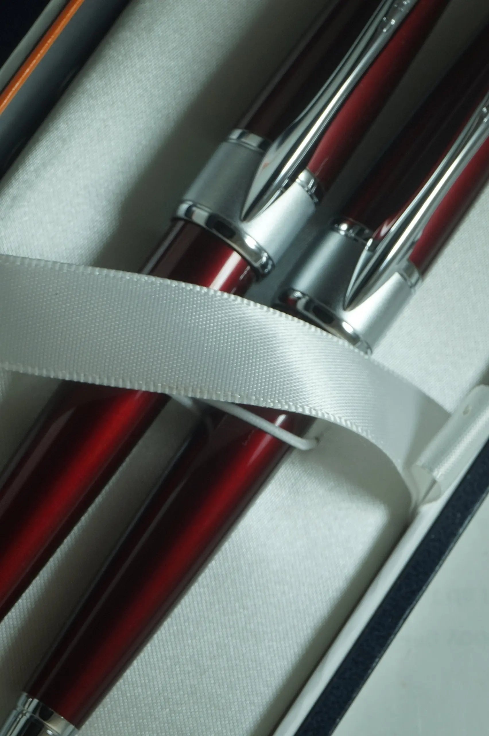 Cross Limited Edition in elegant Art Deco Apogee Executive Diamond Cut Red Lacquer & Rhodium Appointment Barrel Selectip Gel Ink Rollerball Pen & Ballpoint Pen set .A great personal and corporate gift - crosspenmall.com